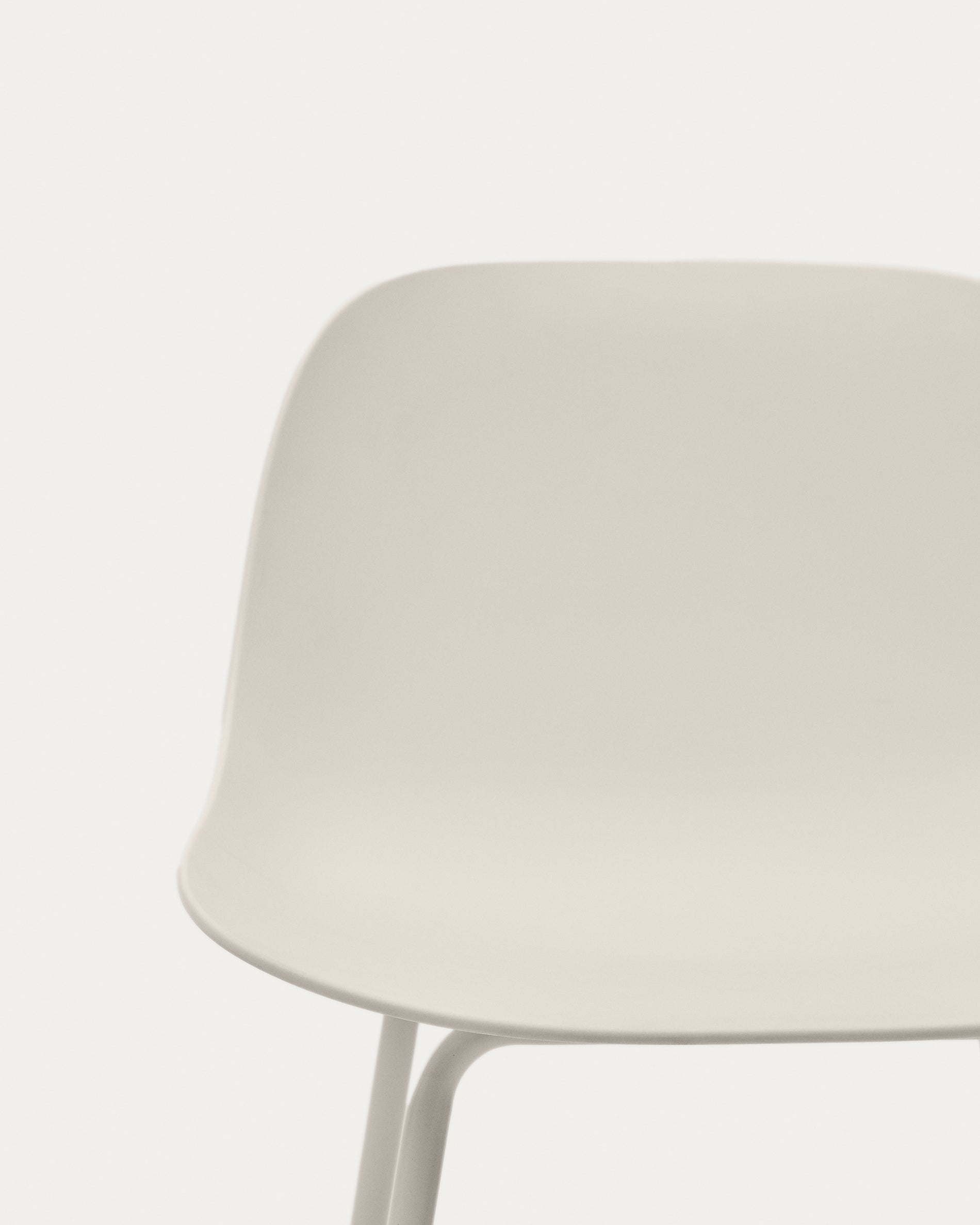 Altea beige stool with beige-finished steel legs 75 cm - Detail