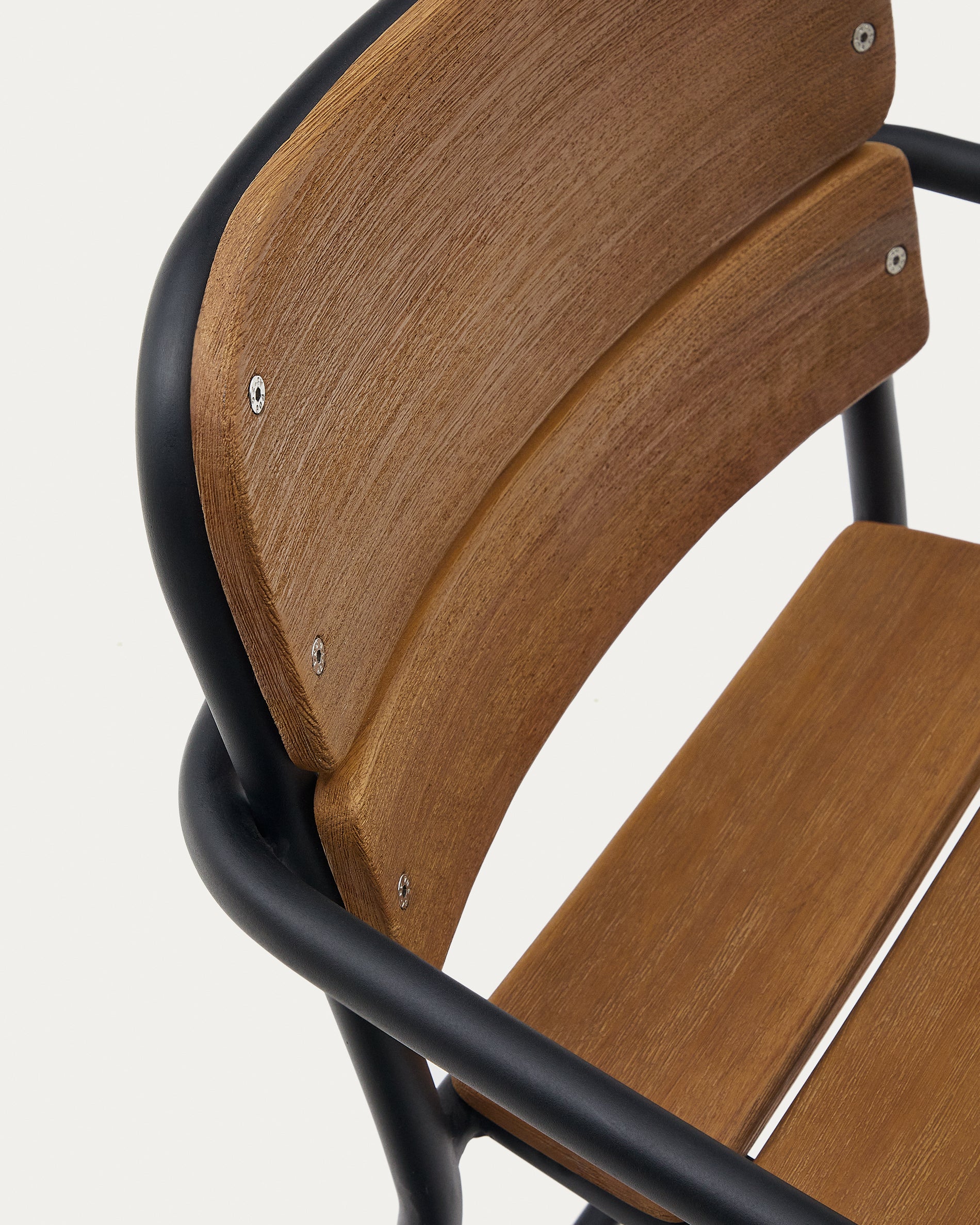 Algueret Stool Solid Eucalyptus Wood Natural Finish and Black Aluminum 65 cm FSC 100% - Detail