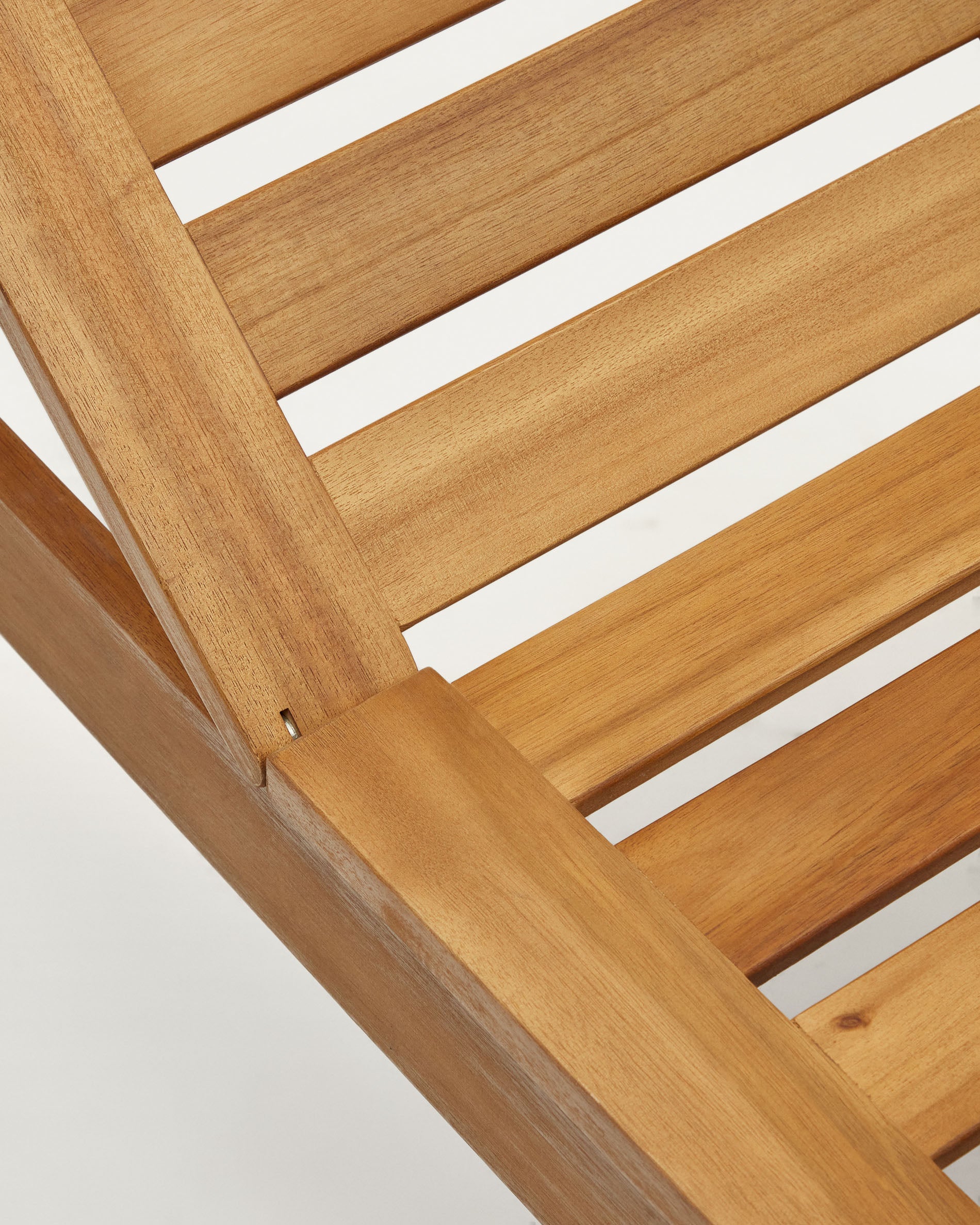 Sulamita outdoor sun lounger made from solid acacia wood FSC 100% - Detail