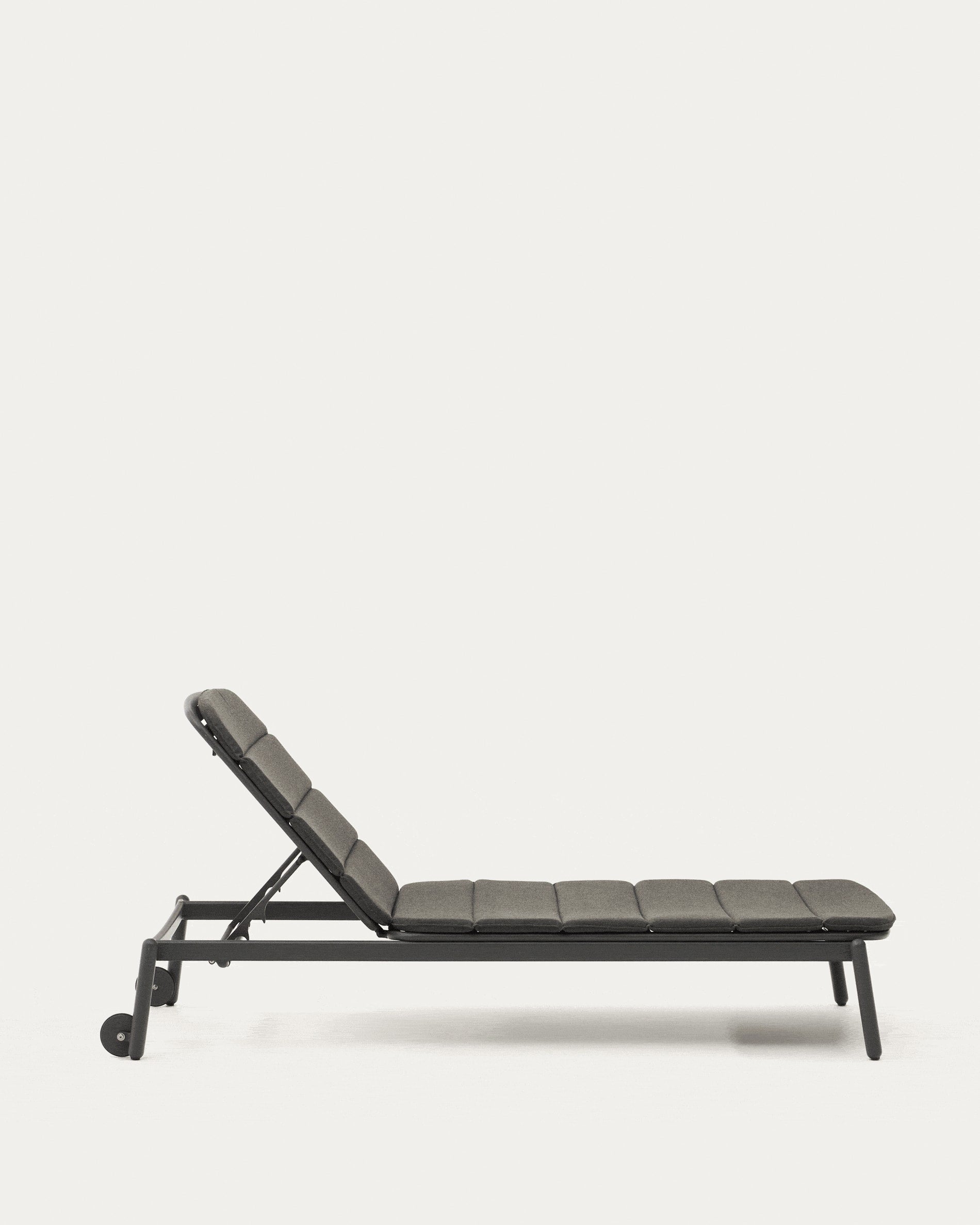 Marcona aluminium sun lounger in a black paint finish - Product View