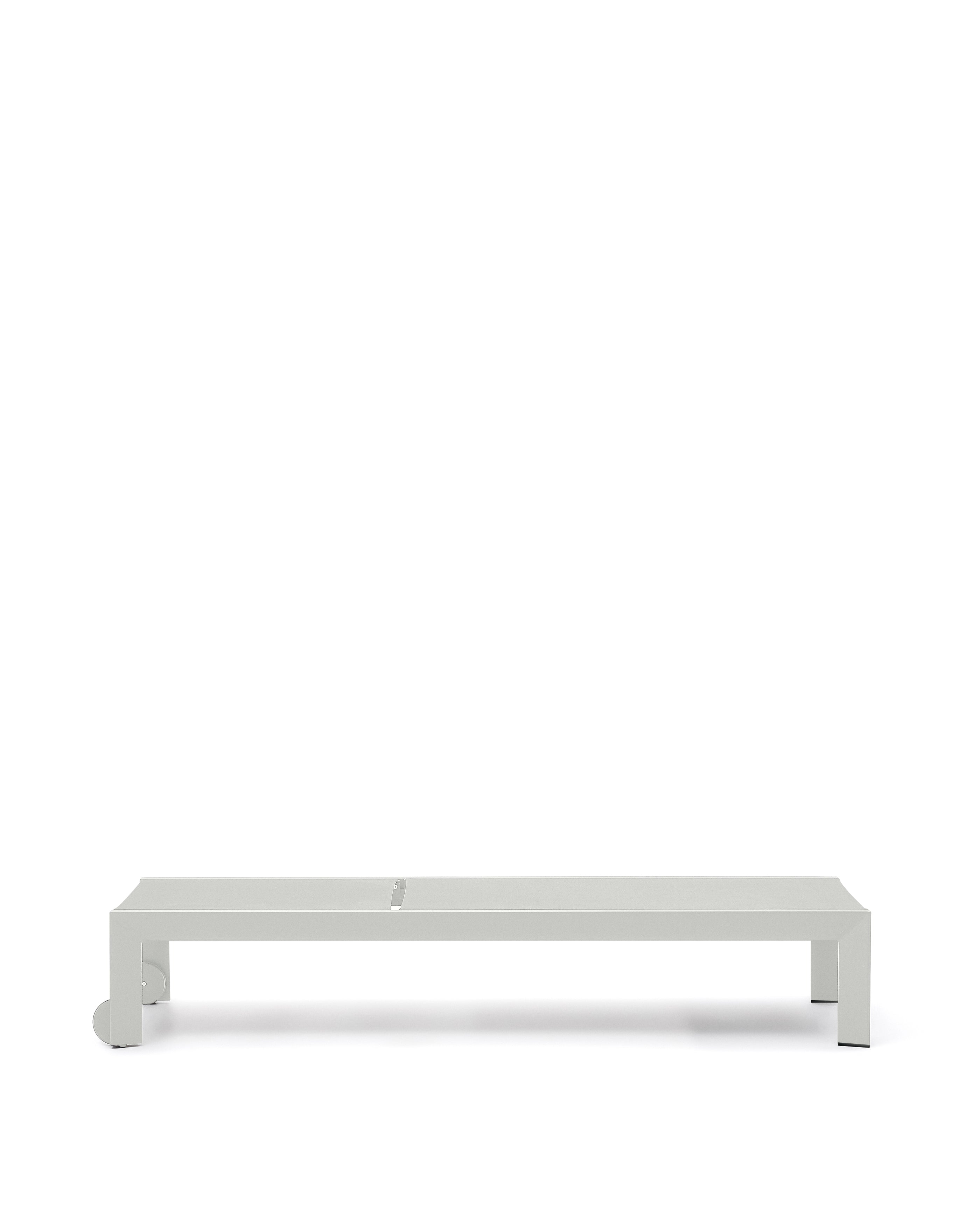 J1300015NN05_0V02_HR