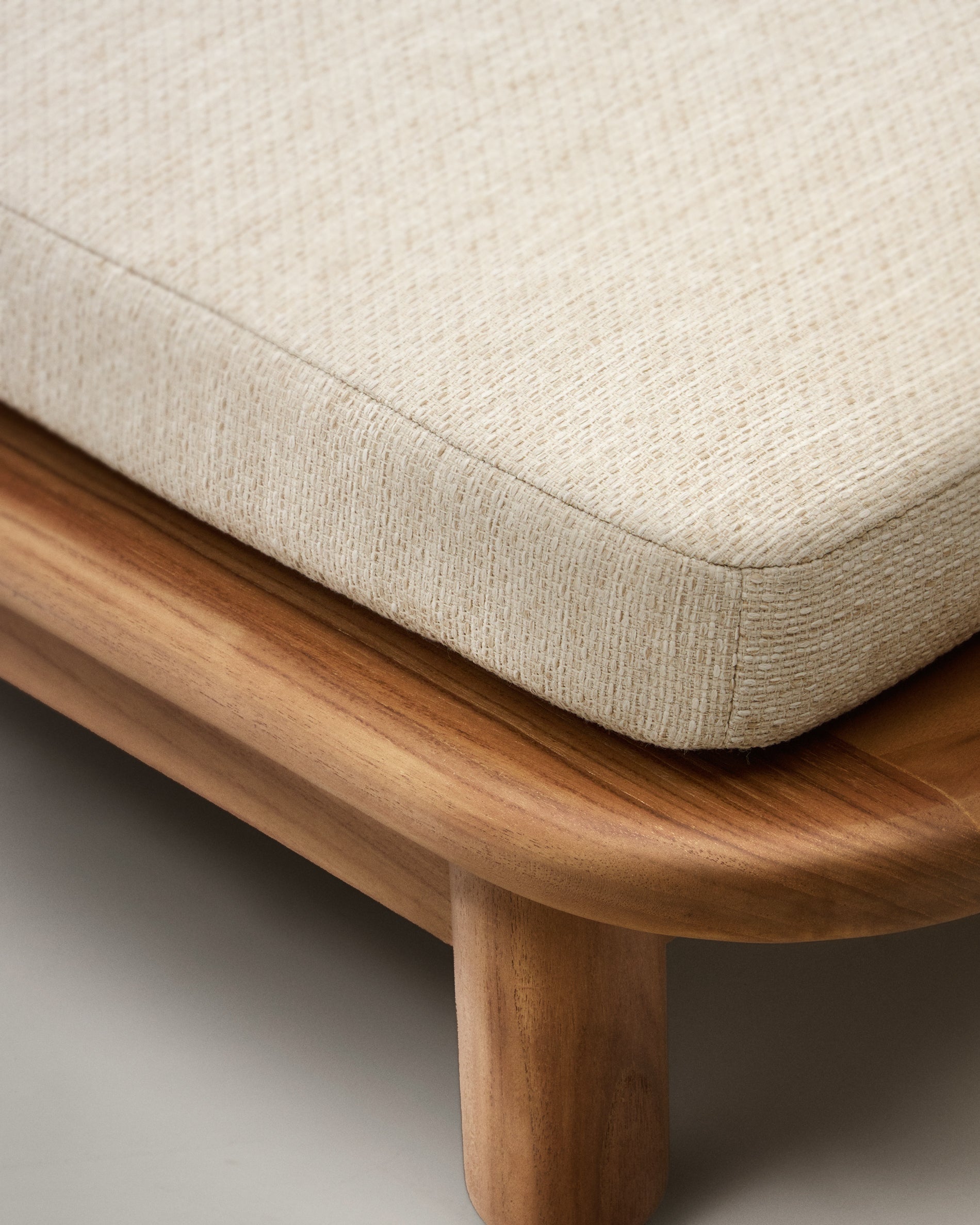 Turqueta sun lounger made from solid teak wood FSC 100% - Detail