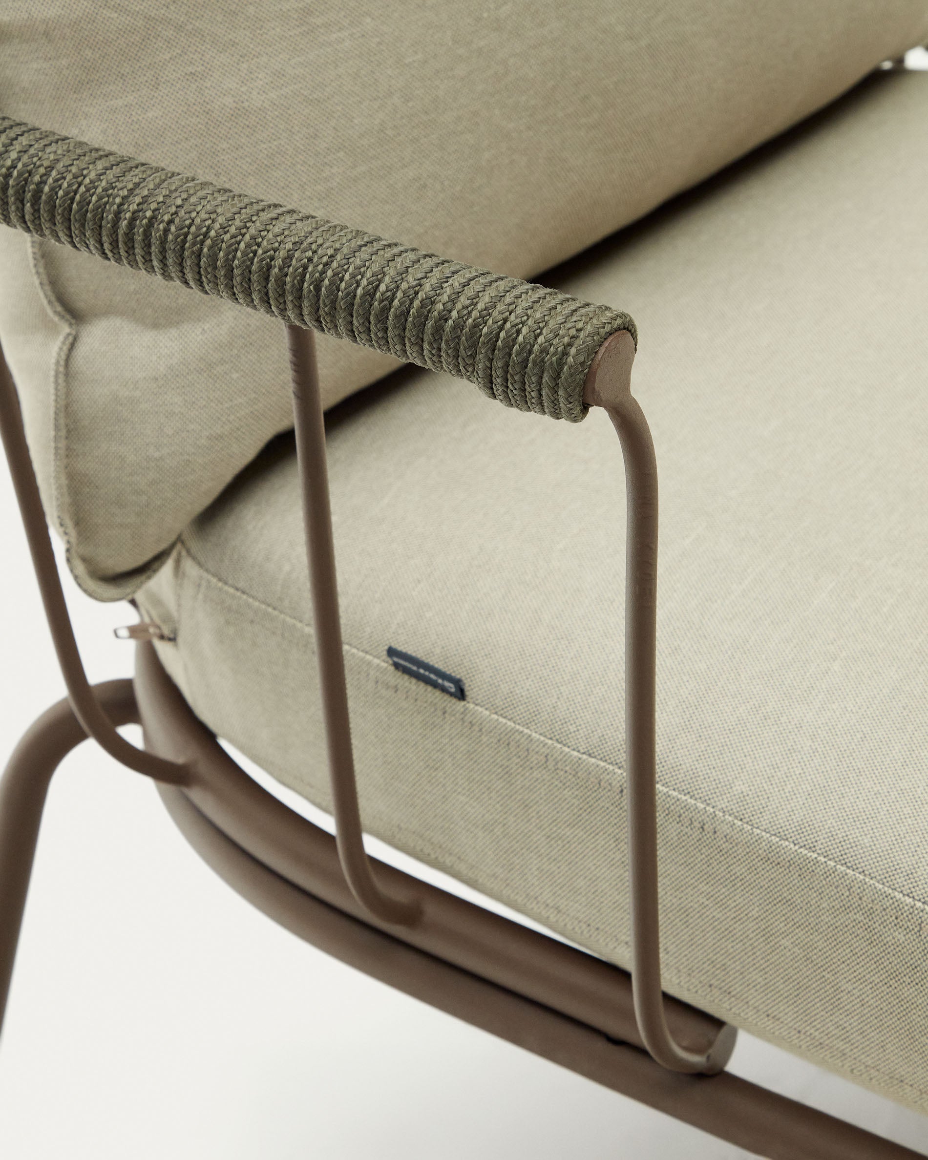 Salguer sofa in green cord and steel with a brown painted finish, 134 cm - Detail