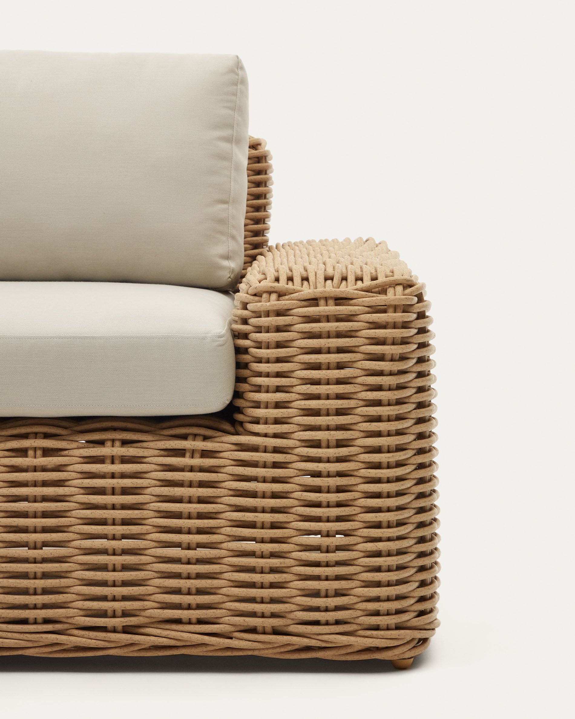 Portlligat 3 seater faux rattan outdoor sofa in a natural finish - Detail