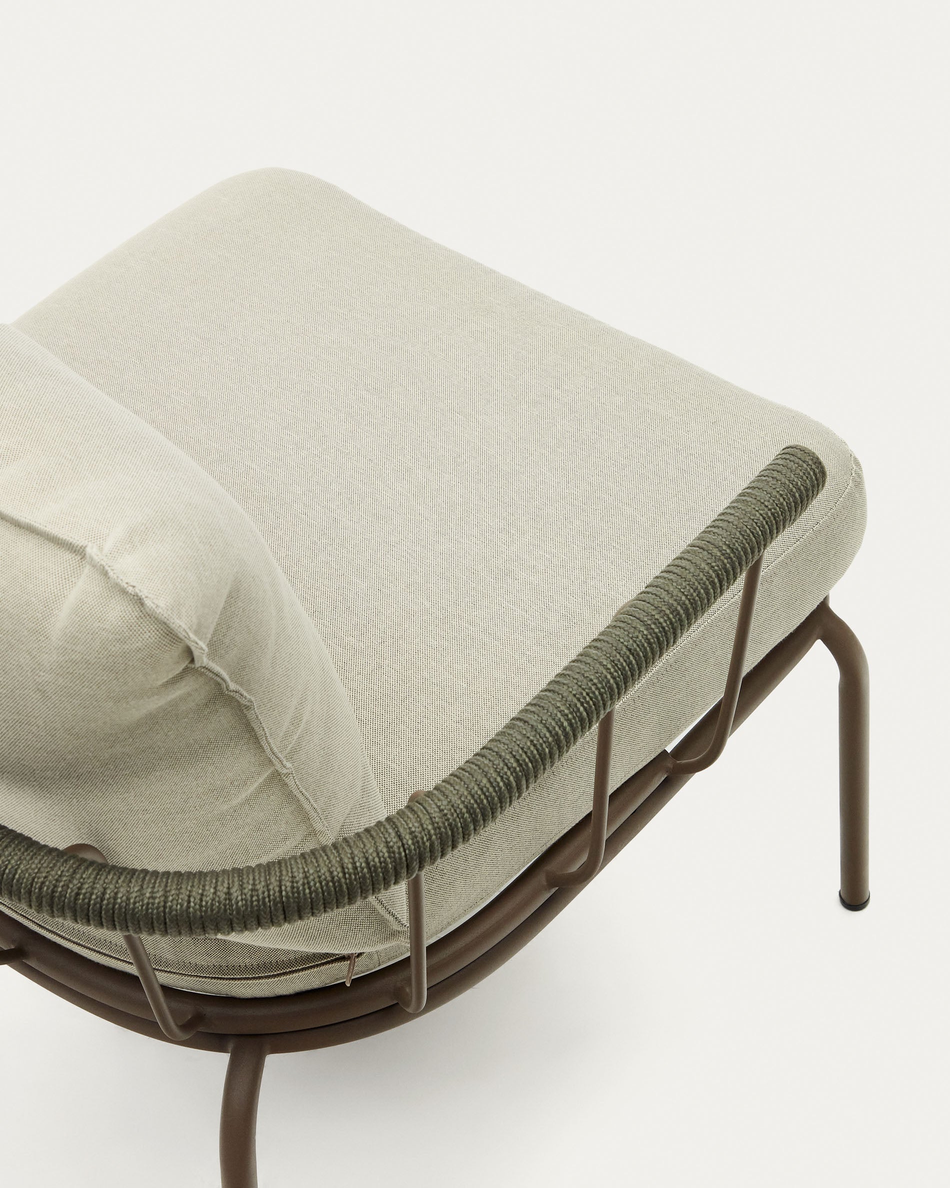 Salguer armchair in green cord and steel with a brown painted finish - Detail