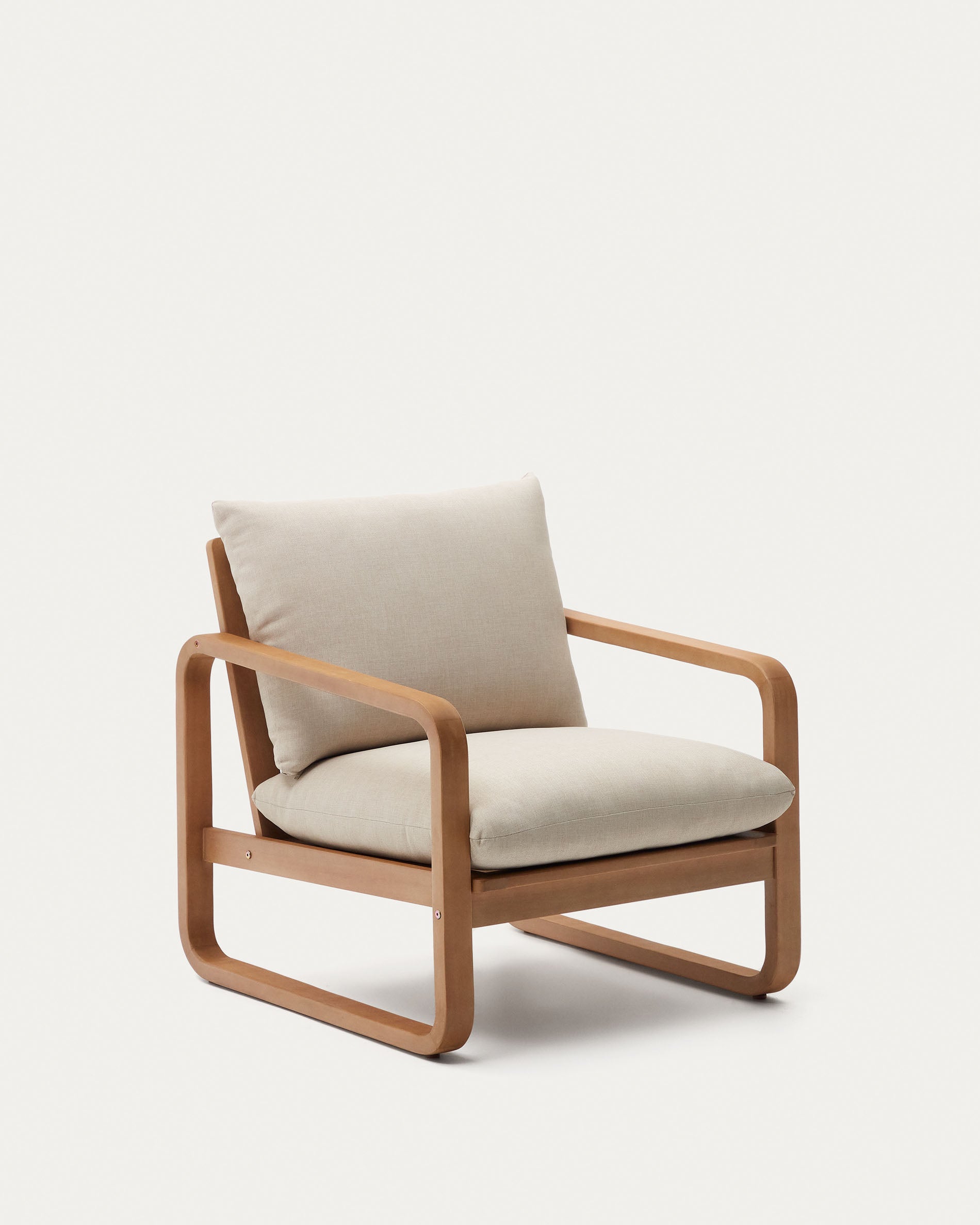 Sacaleta solid eucalyptus wood armchair - Product View