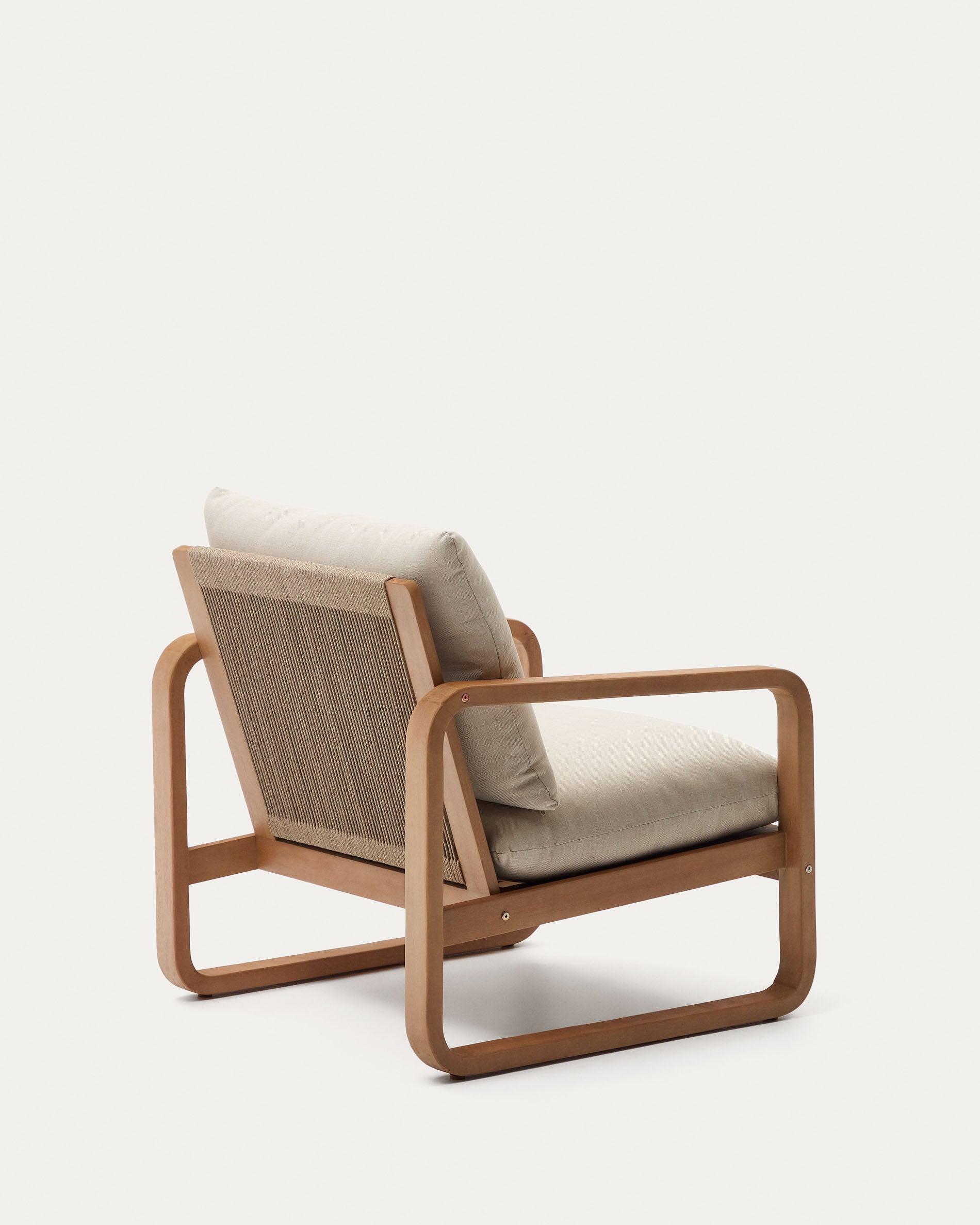 Sacaleta solid eucalyptus wood armchair - Product View