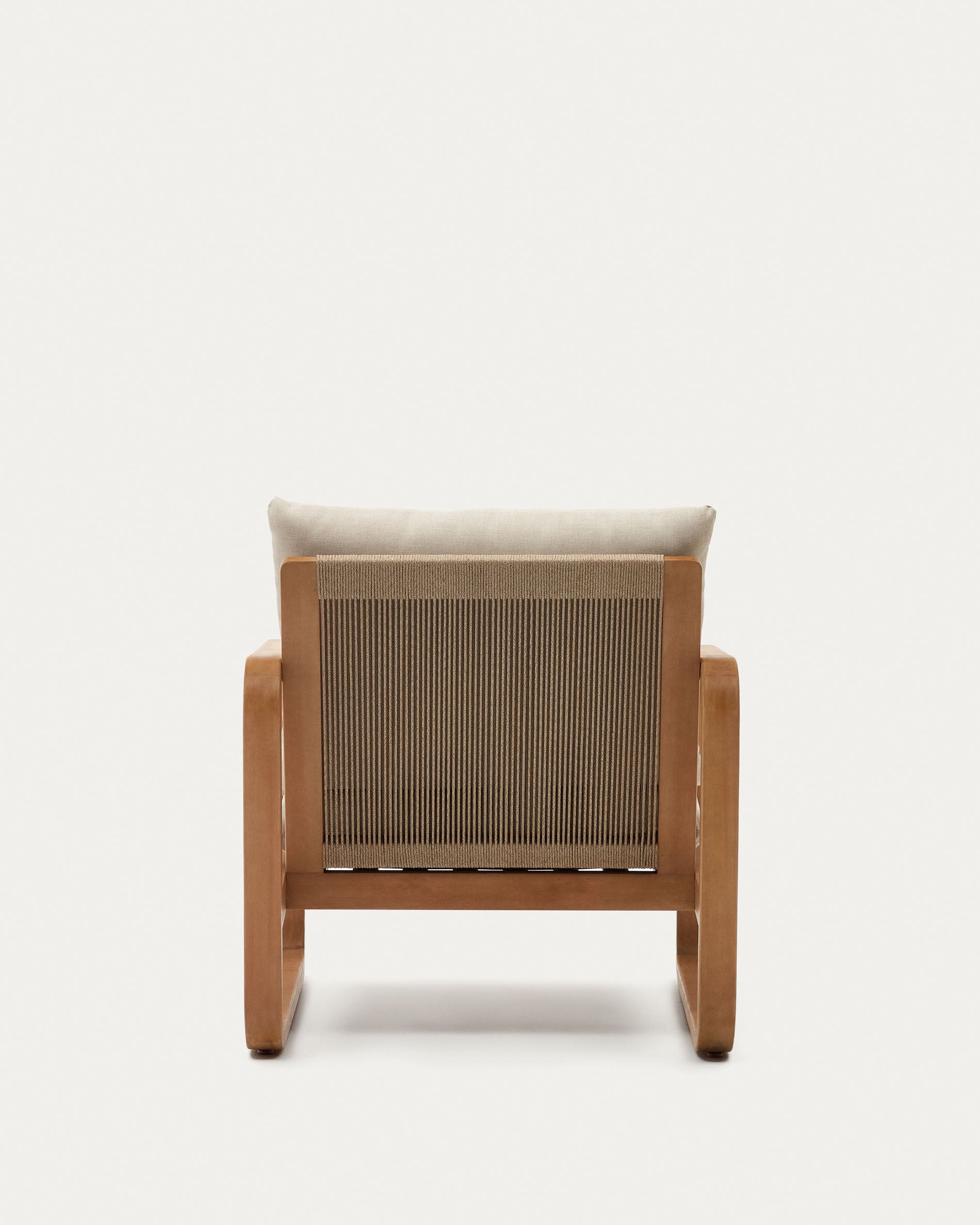 Sacaleta solid eucalyptus wood armchair - Product View