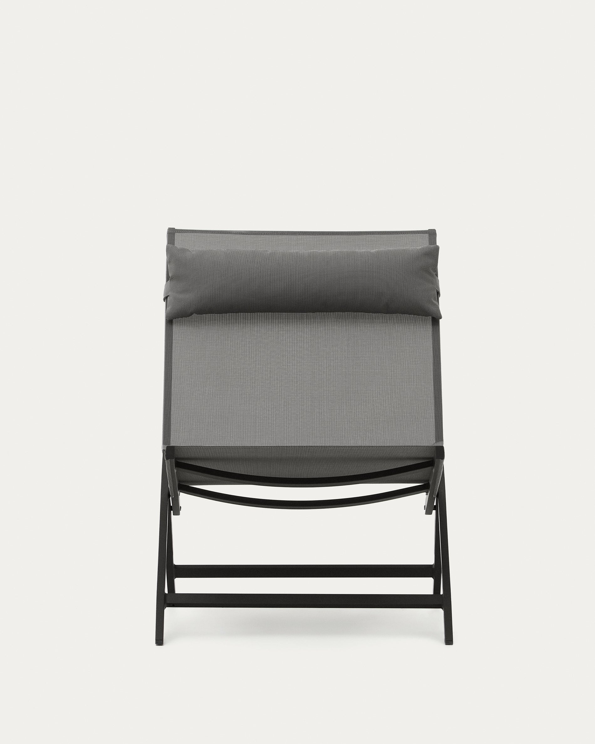 Canutells folding armchair in aluminum with black finish