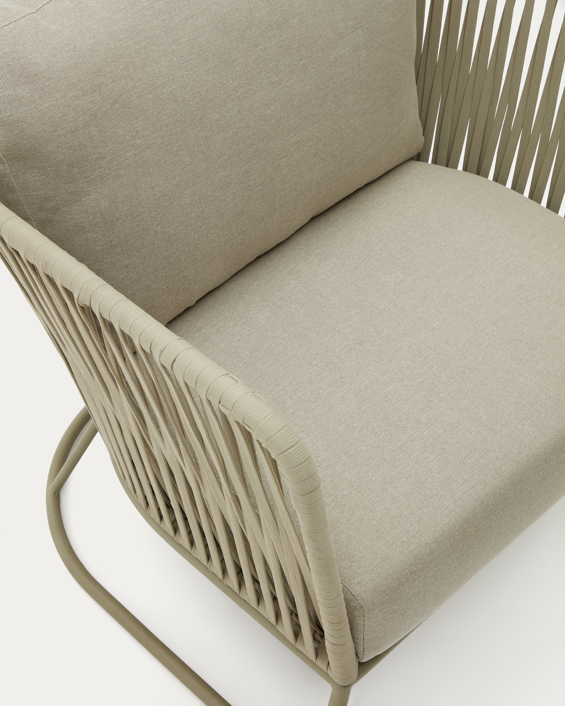 Saconca outdoor armchair made of rope and green galvanized steel