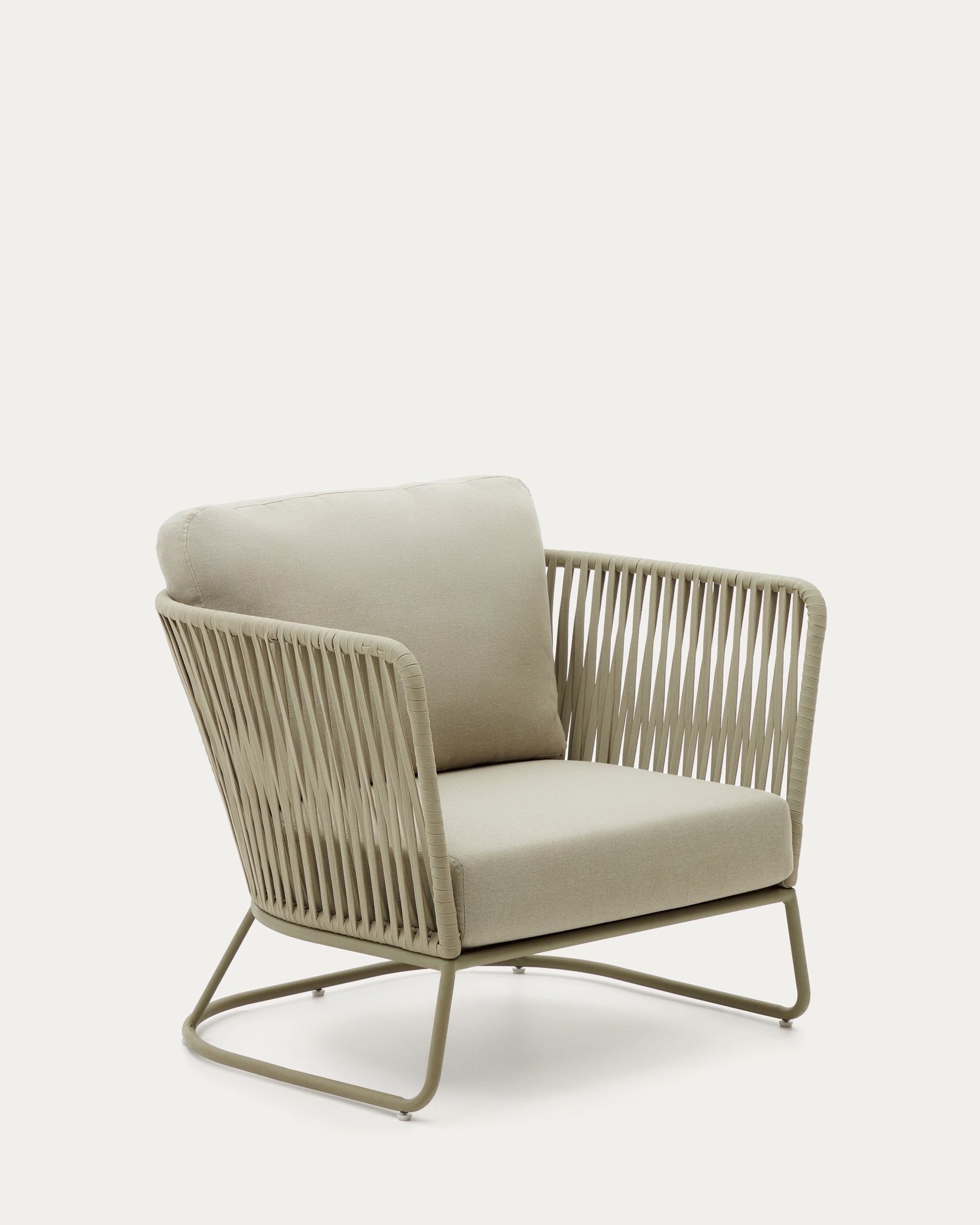 Saconca outdoor armchair made of rope and green galvanized steel