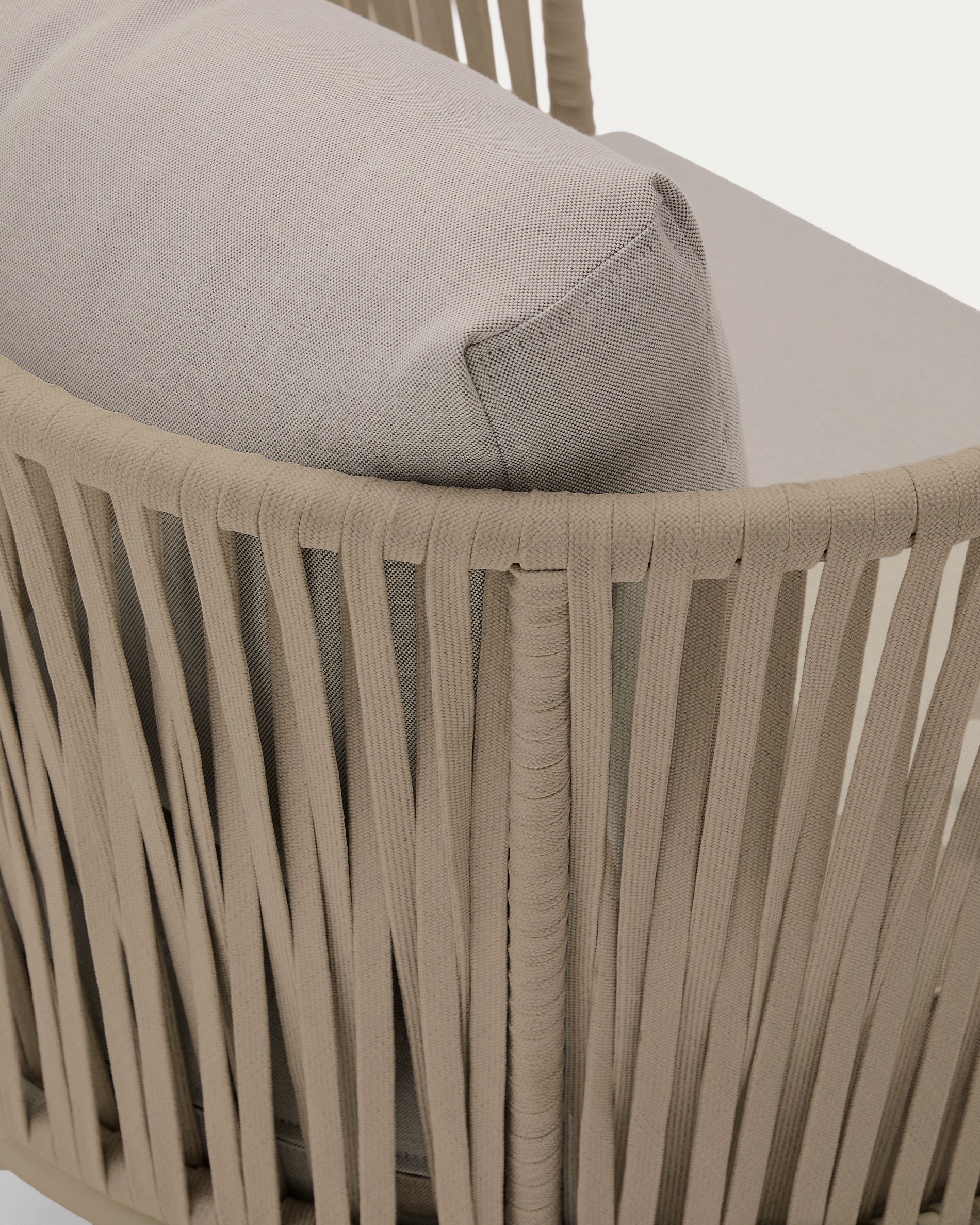 Saconca outdoor armchair in rope cord and beige galvanised steel - Detail