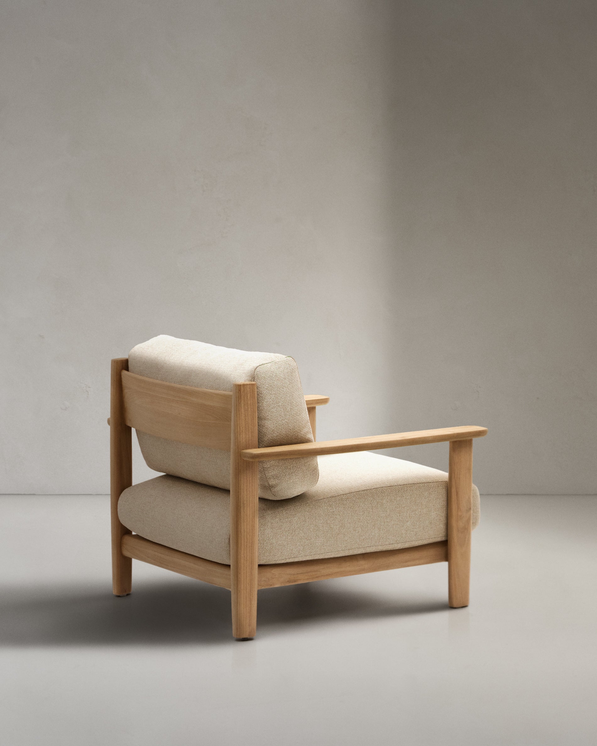 Tirant armchair, made of 100% FSC certified solid teak wood