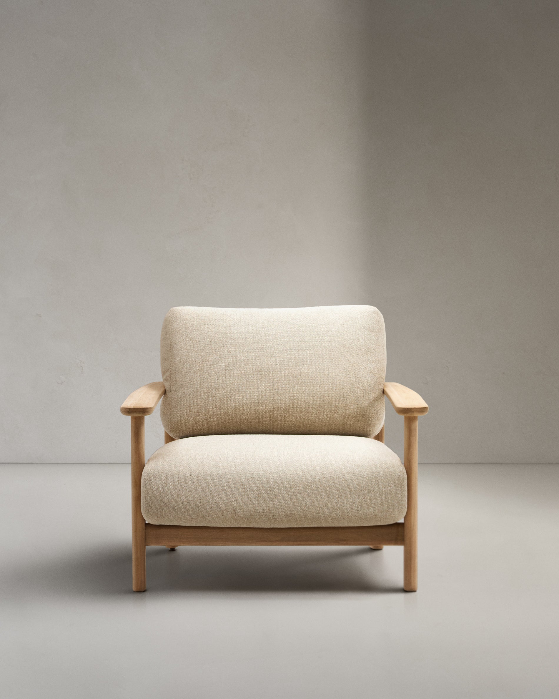 Tirant armchair, made of 100% FSC certified solid teak wood