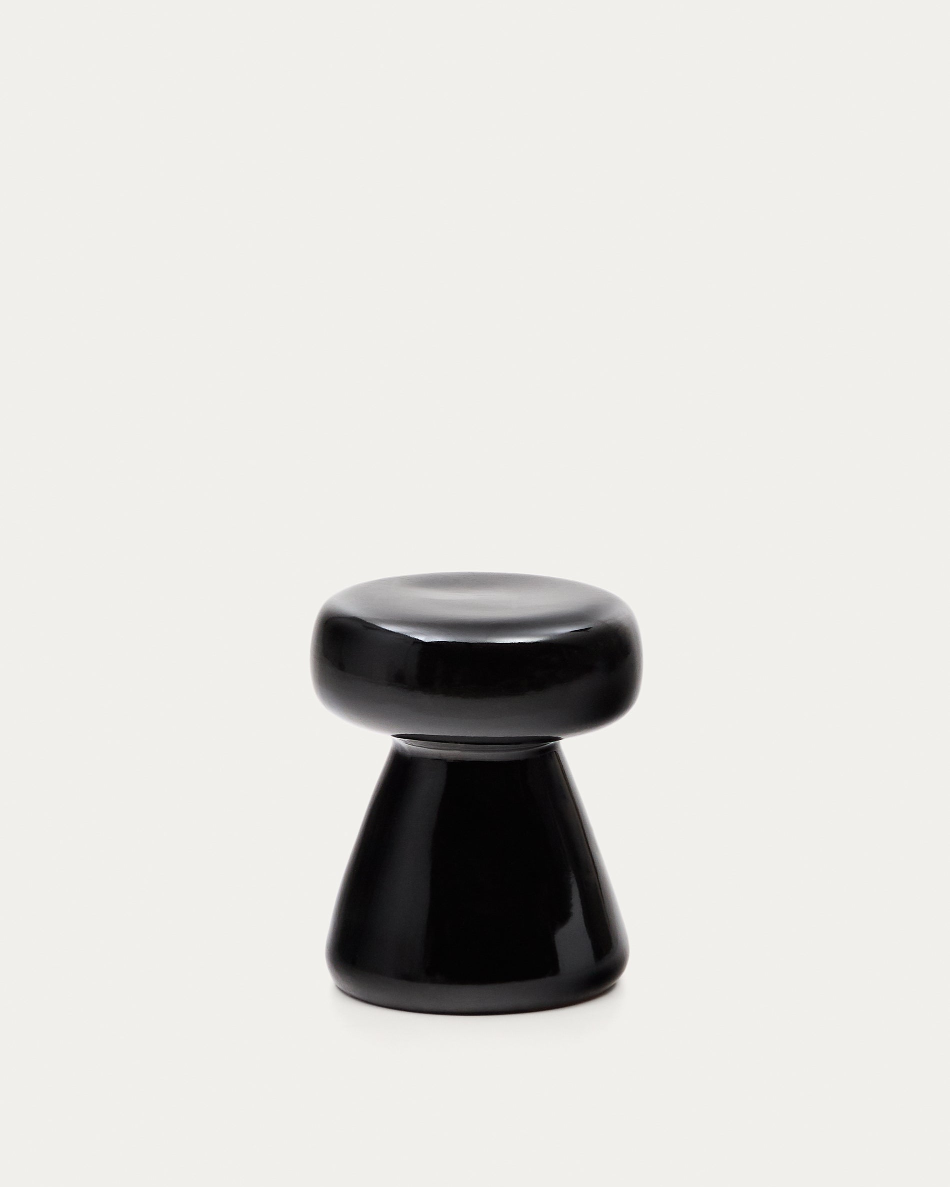 Manya black ceramic side table, Ø 38 cm - Product View