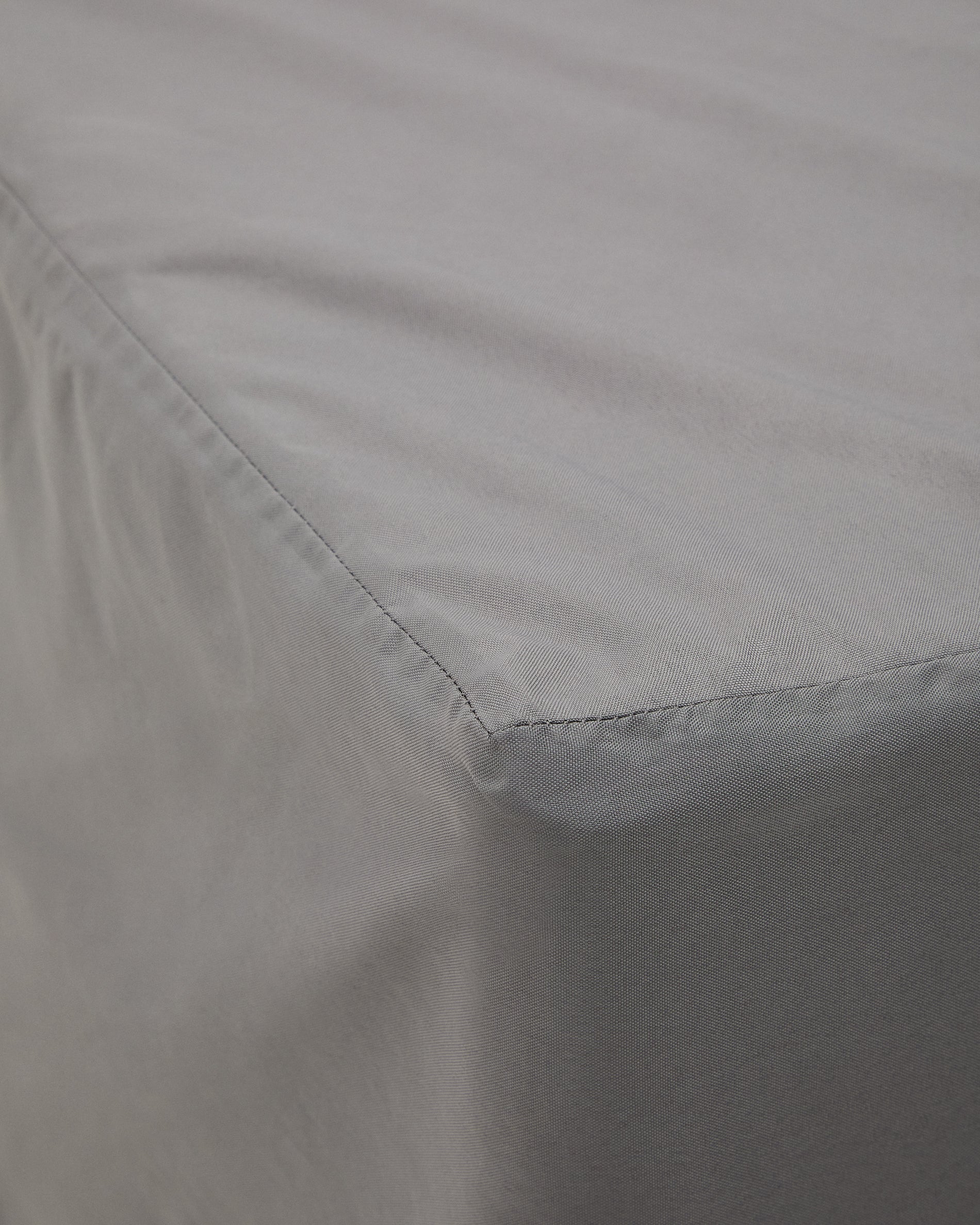 Iria protective cover for outdoor side table max. 80 x 80 cm - Detail
