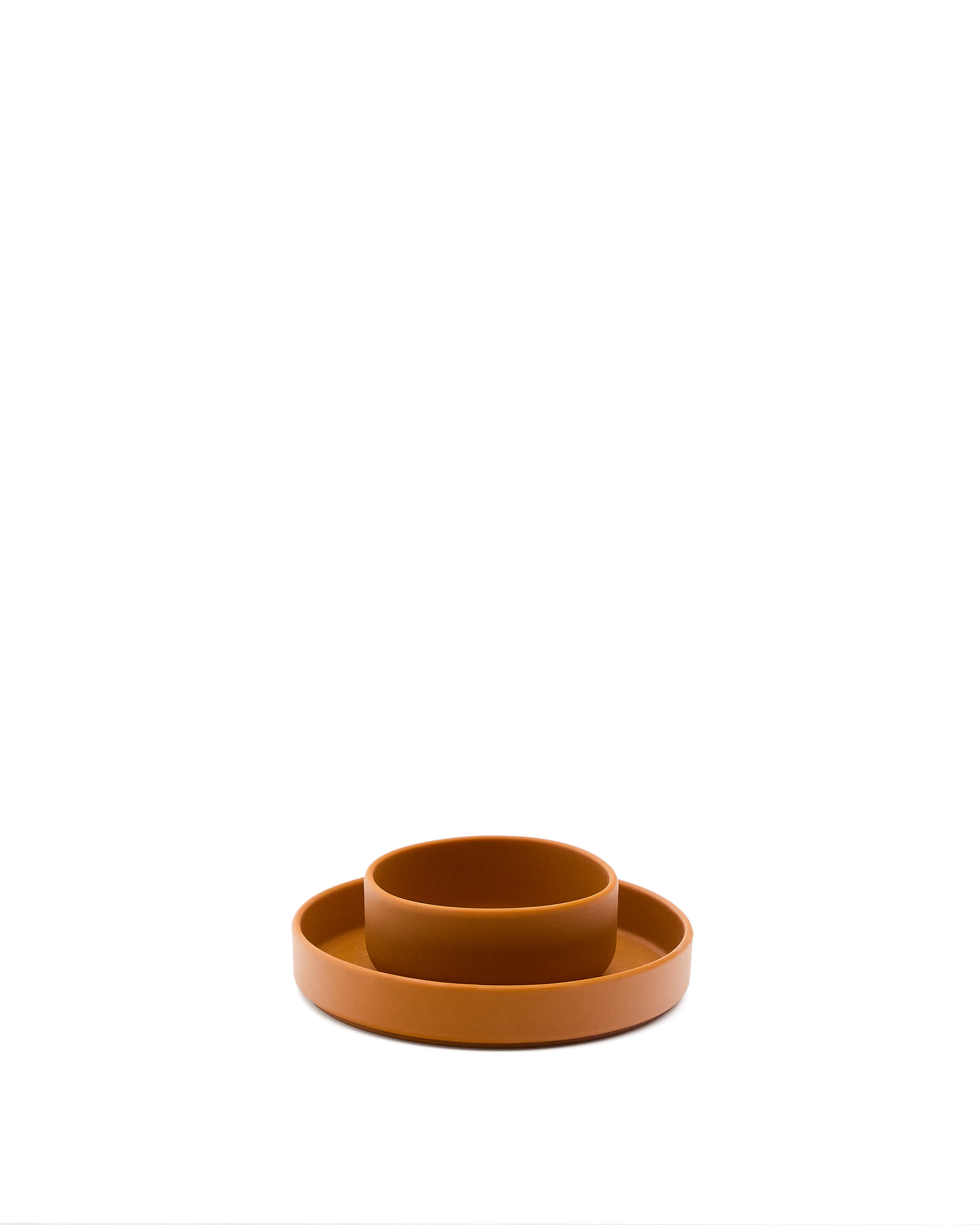 Lili plate and bowl set in orange silicone - Product Image