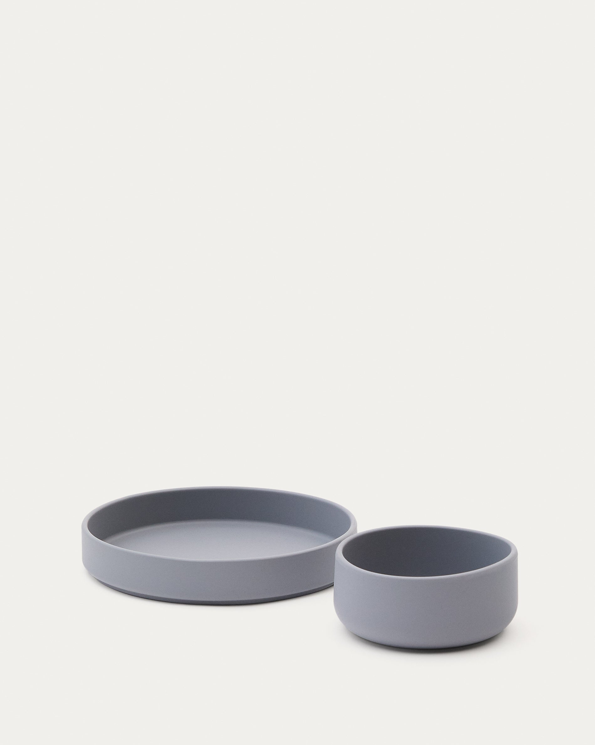 Lili plate and bowl set in blue silicone - Product View