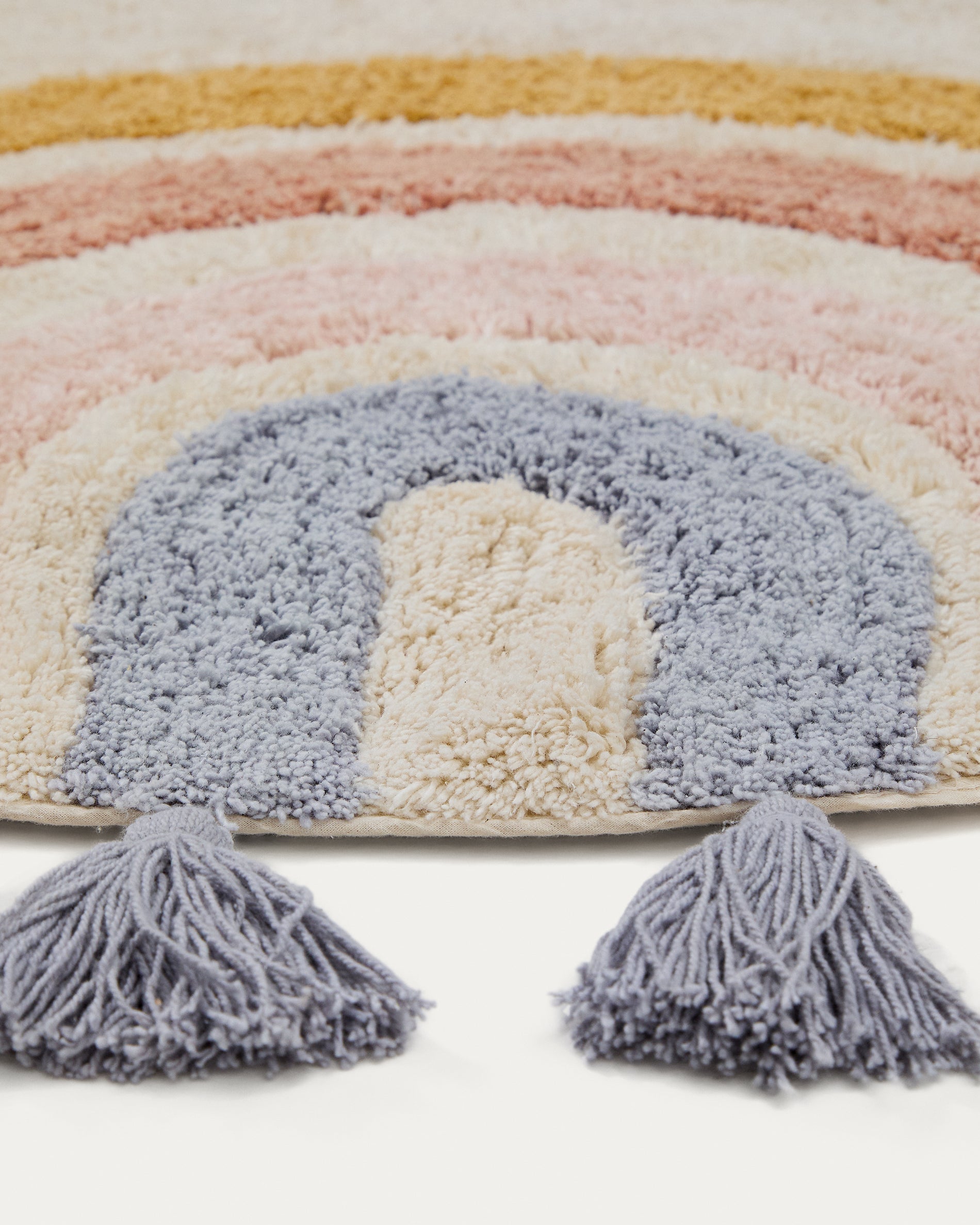 Tadea Round Rug 100% cotton multicolor rainbow Ø 100 cm - Detail
