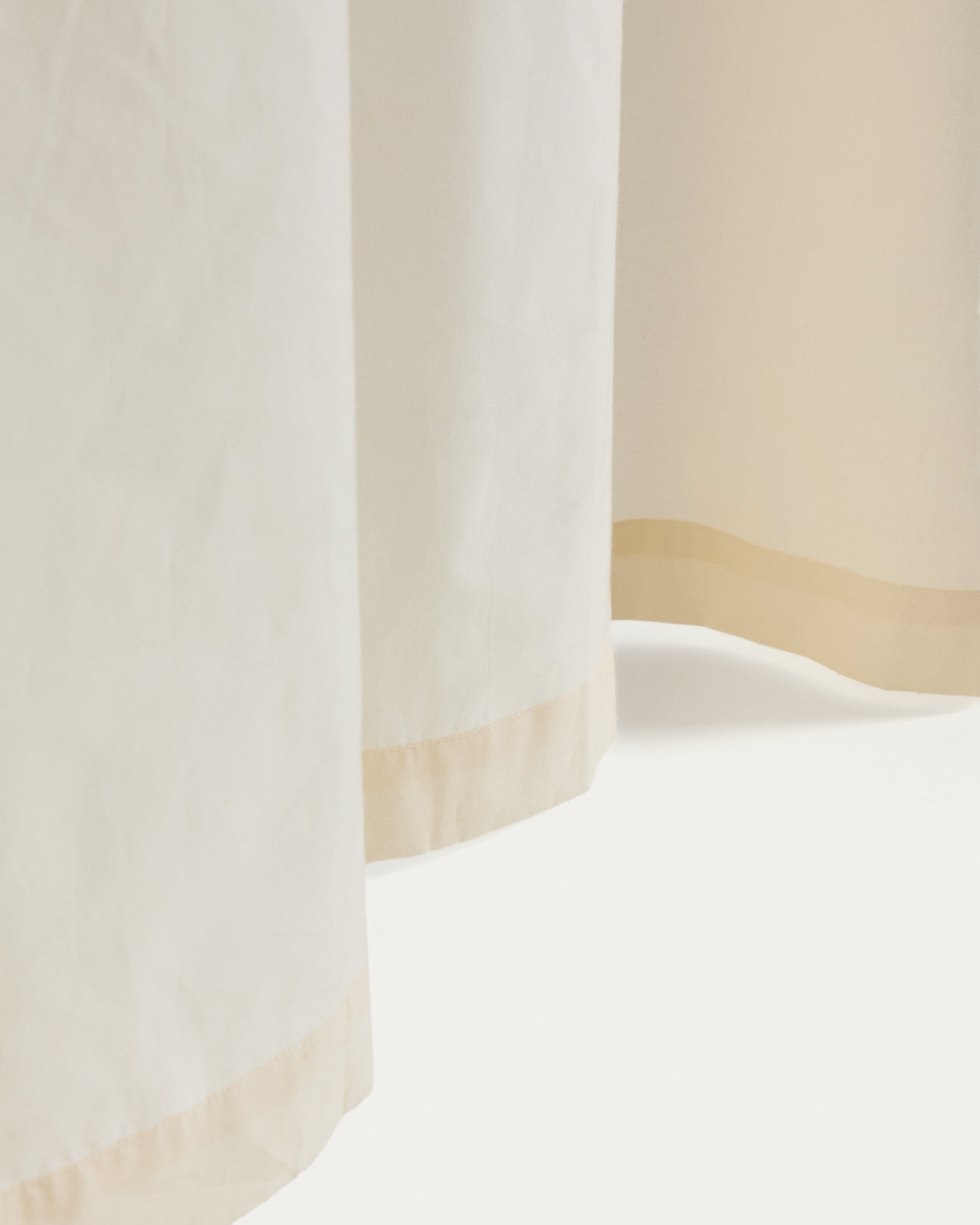 Zelda white 100% cotton curtain with multicoloured ties 135 x 270cm - Detail