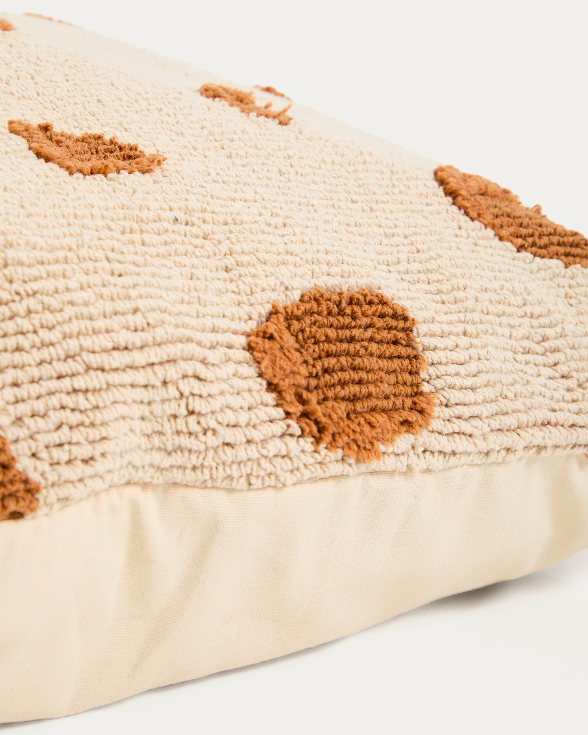 Tandani beige cotton floor cushion with orange cheetah design 70 x 70cm - Detail