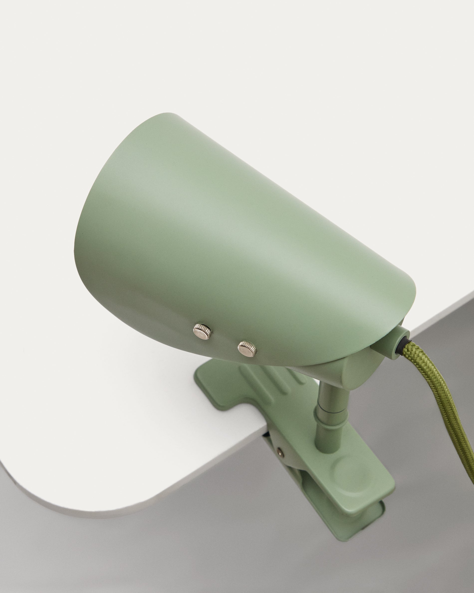 Jula small lamp with clamp in green metal - Detail