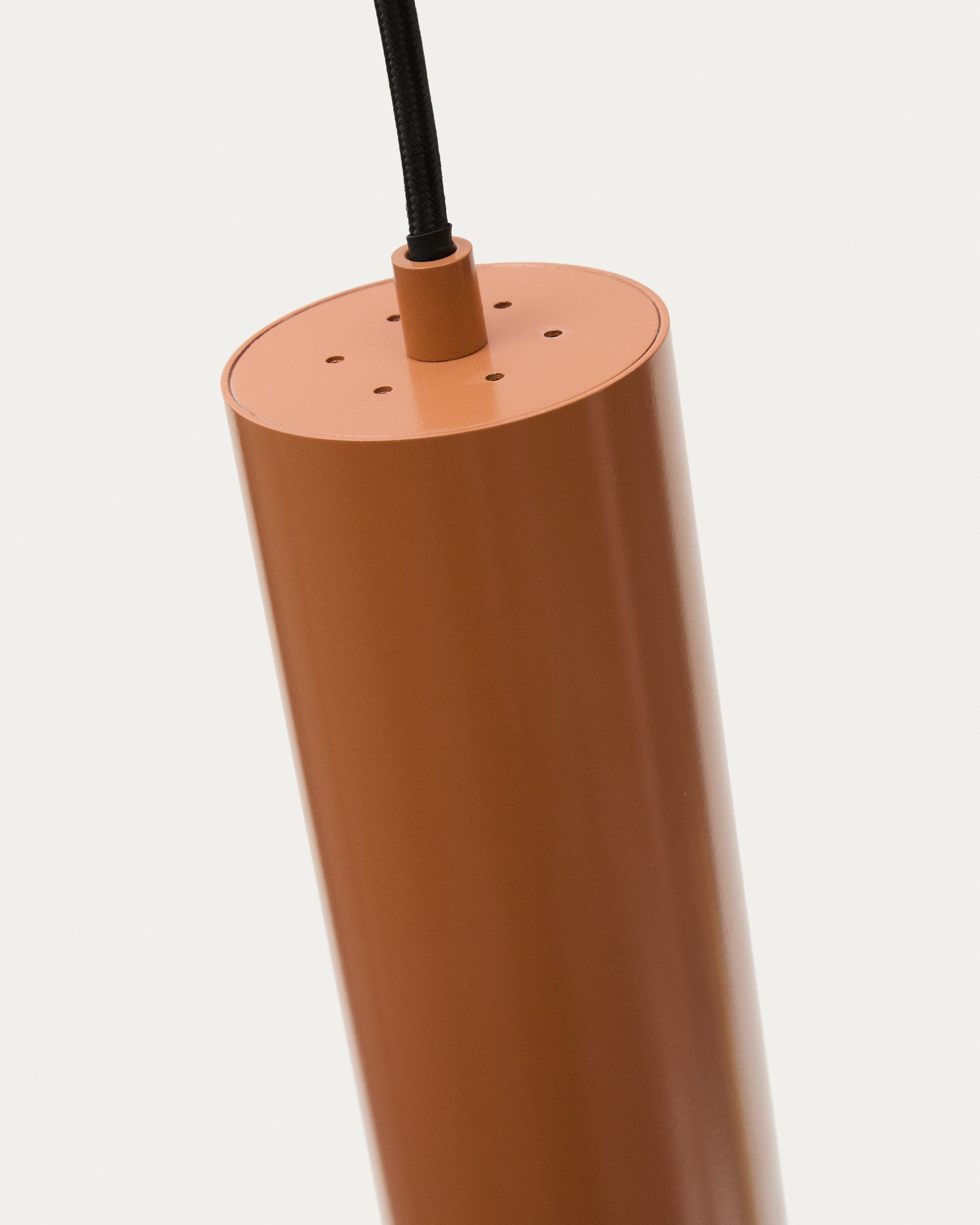 Andia aluminium ceiling lamp with terracotta painted finish - Detail