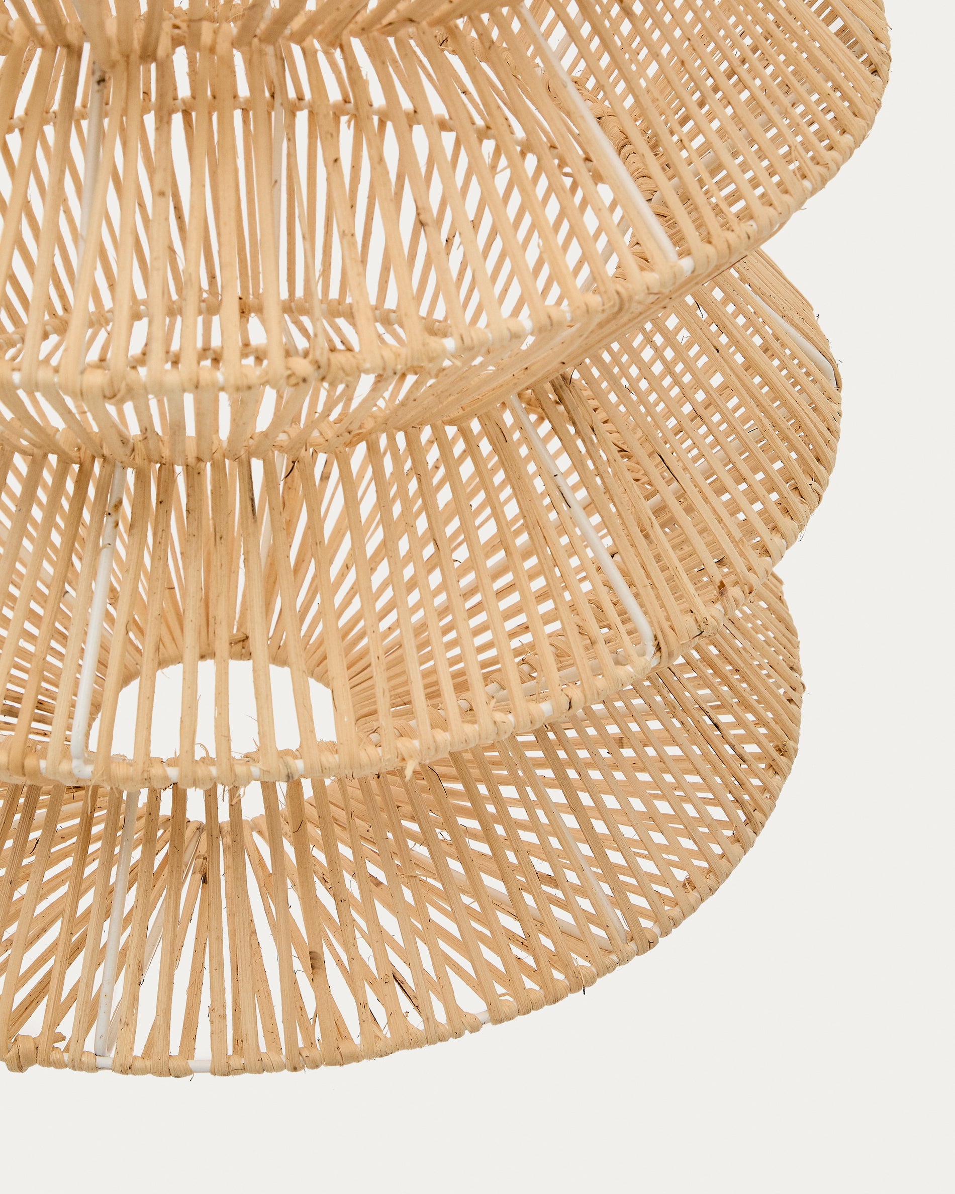 Dakit ceiling lamp shade in rattan with light finish 40 x 55cm - Detail