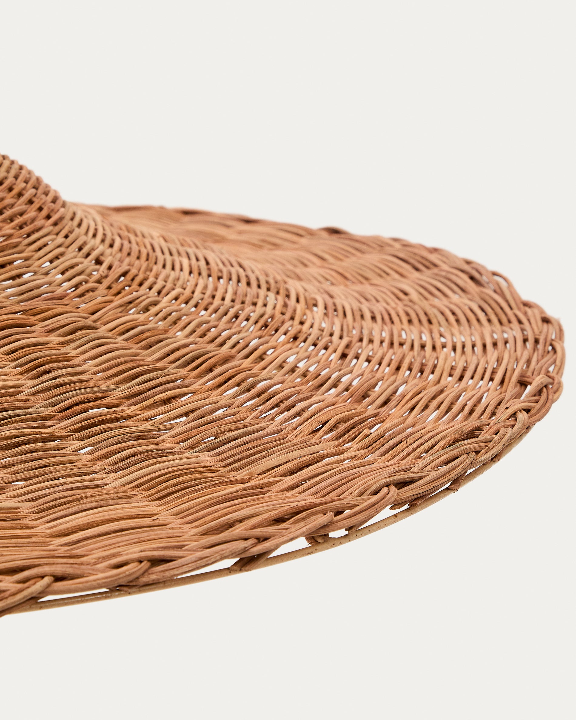 Bladia rattan ceiling lamp shade with natural finish Ø70cm - Detail