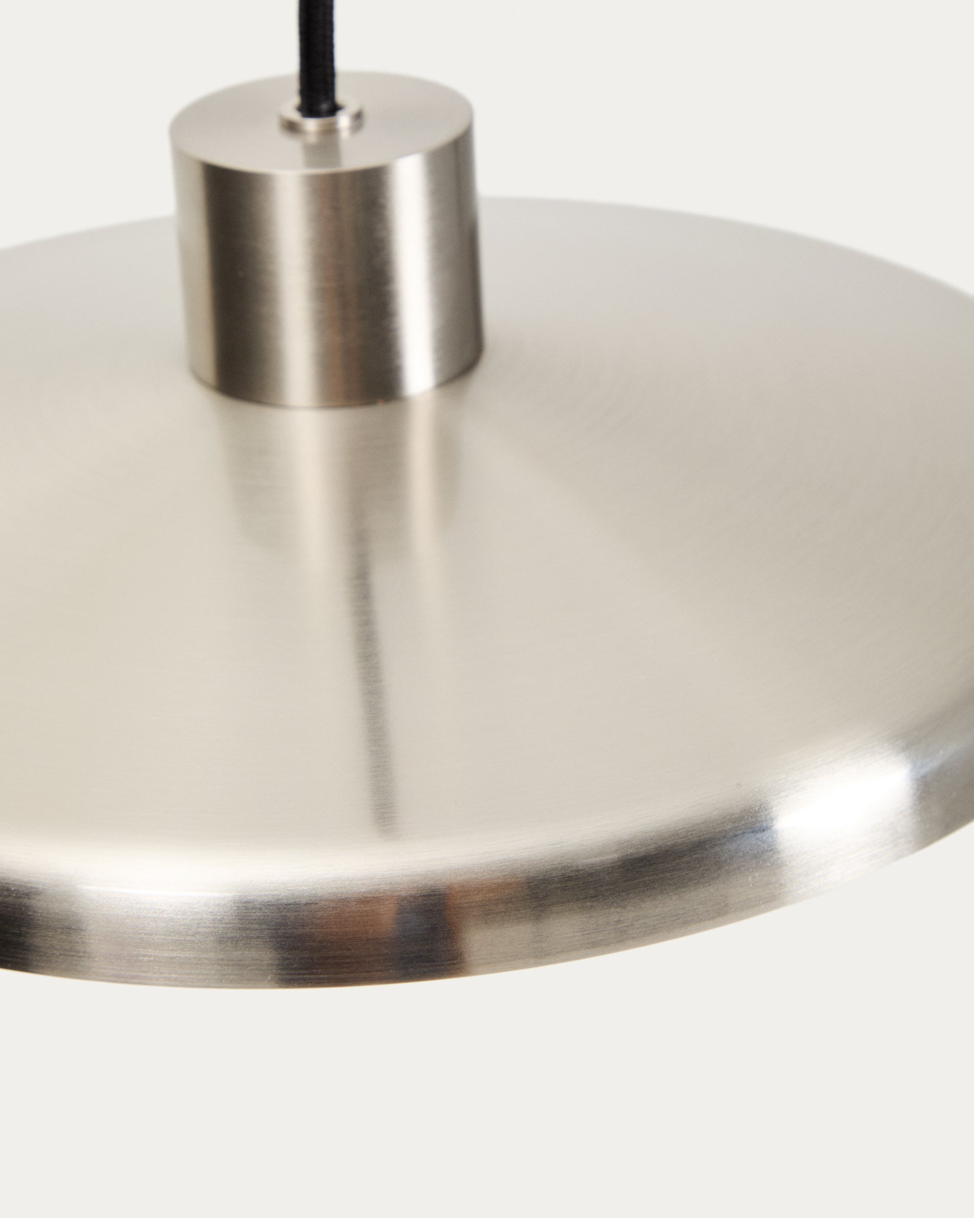 Nuvira ceiling lamp in light grey brushed metal - Detail