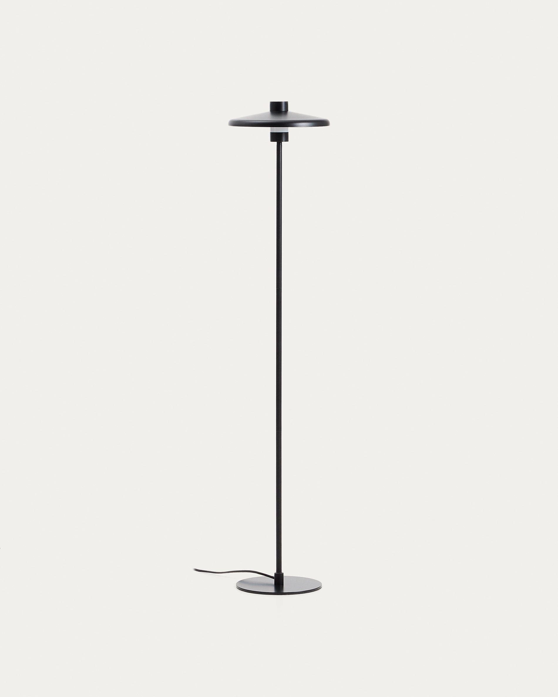 Nuvira floor lamp in black satin metal - Product View