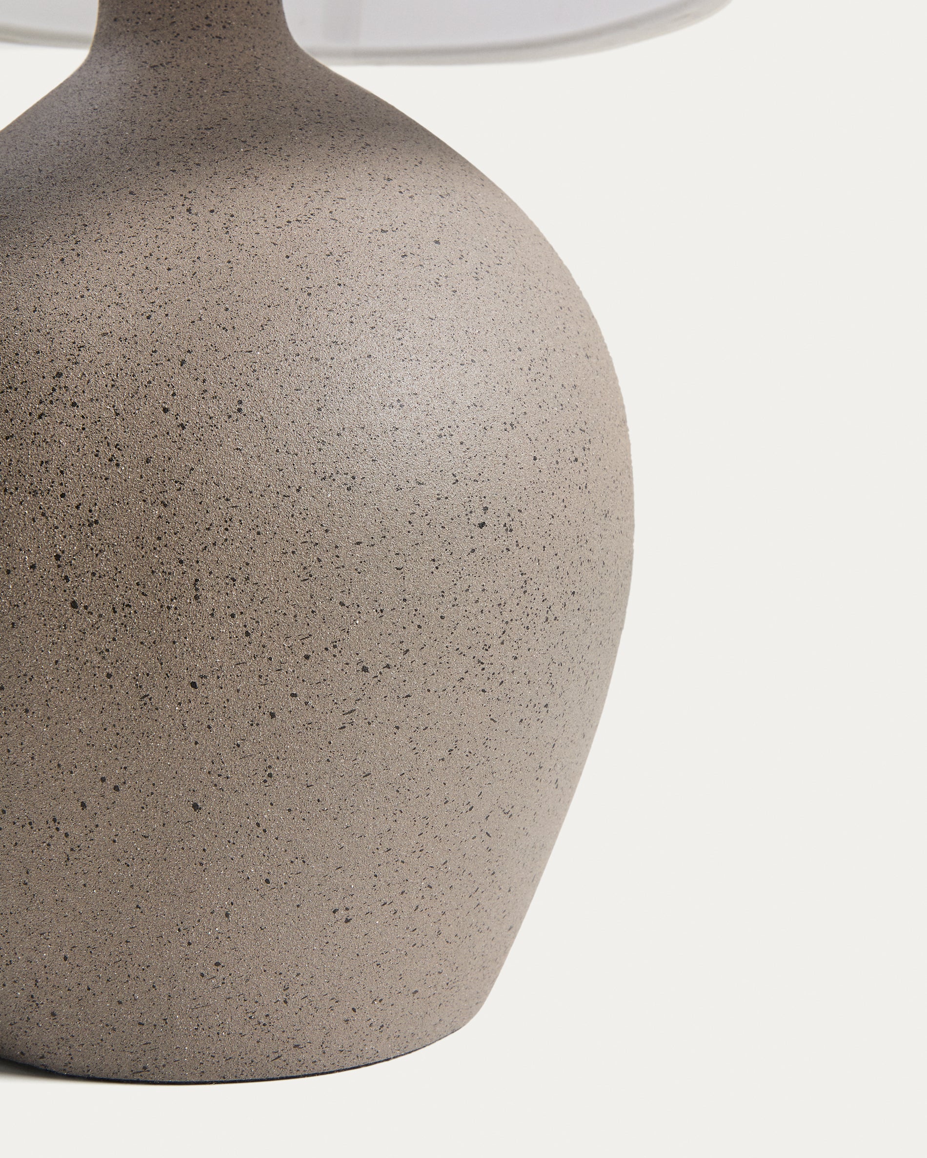 Viona large table lamp with textured stone effect and cotton lampshade - Detail