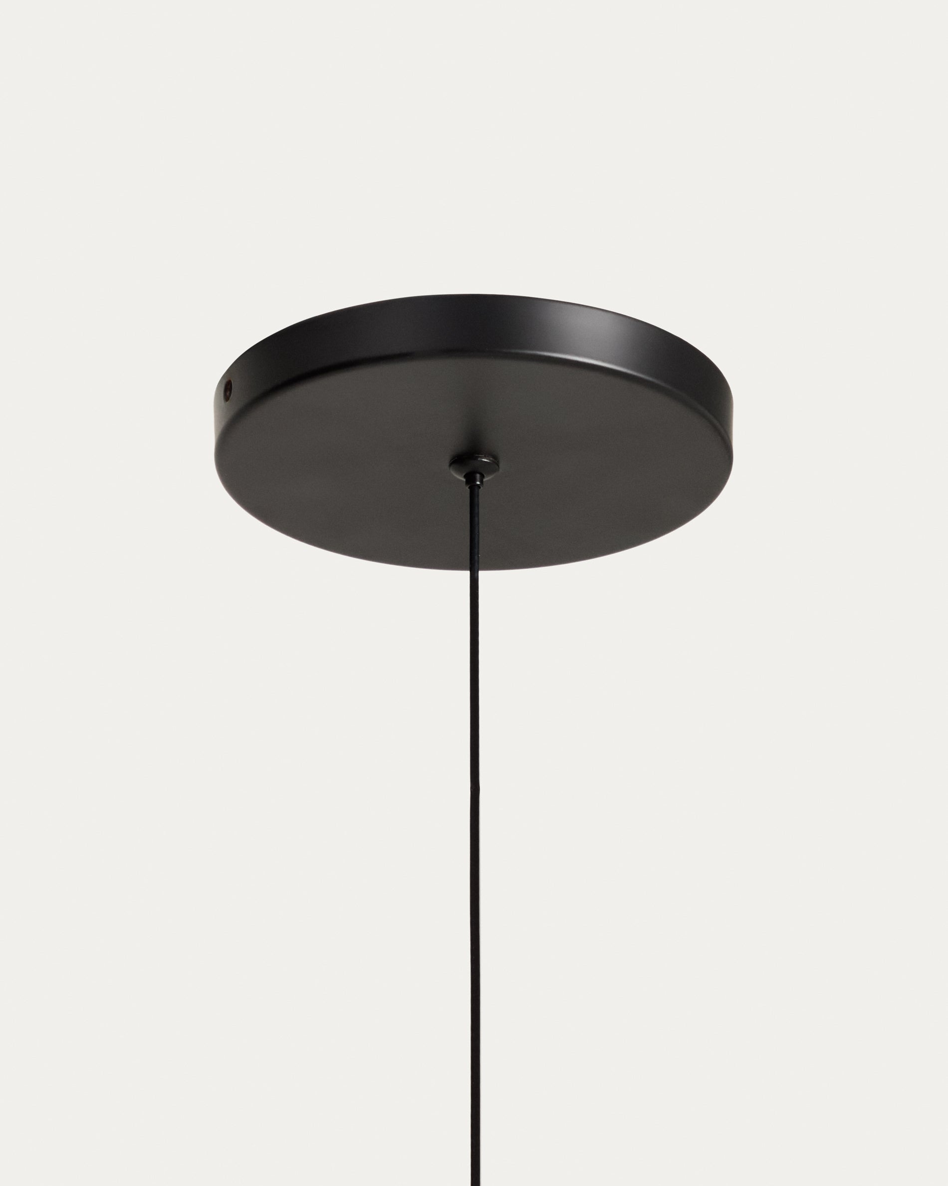 Bow black aluminium ceiling lamp Ø 16 cm - Detail