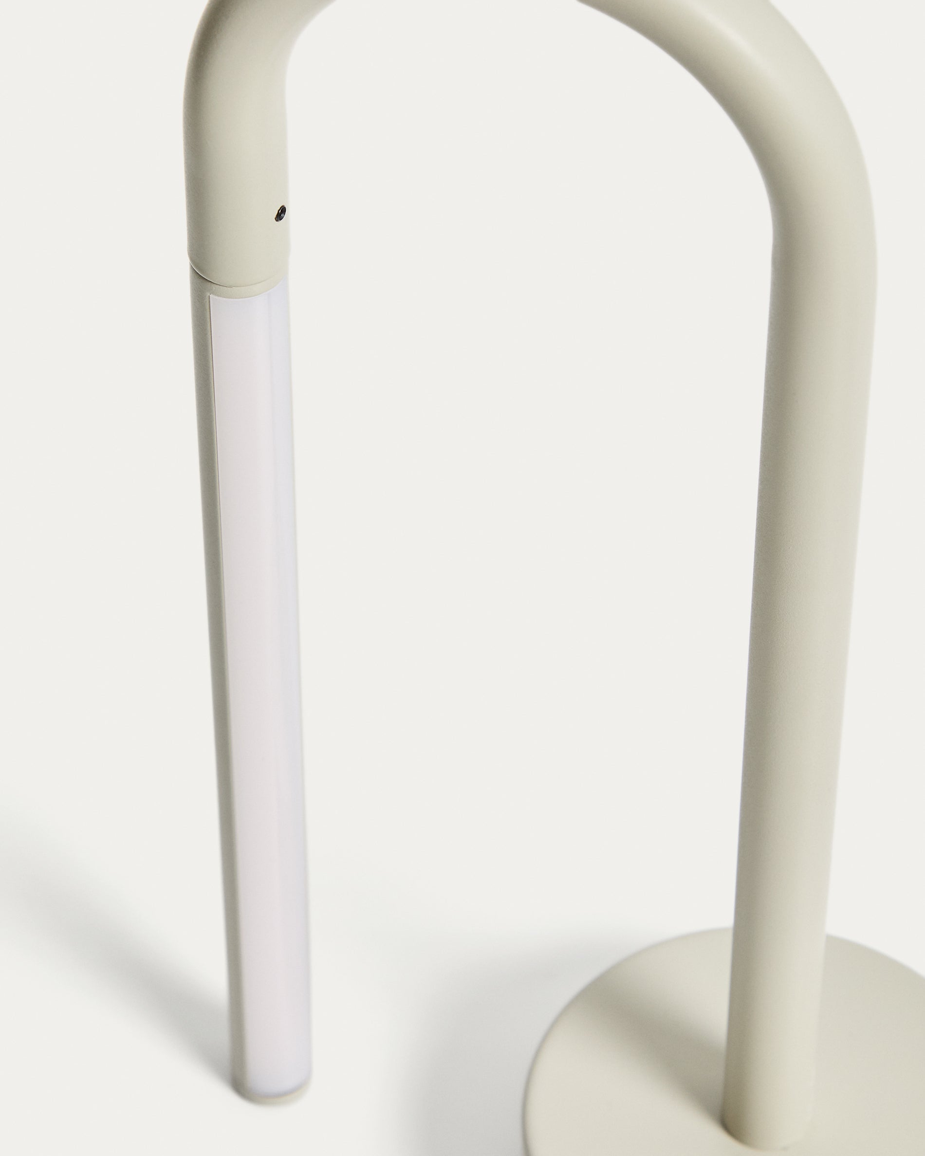 Bow grey aluminium portable table lamp - Detail