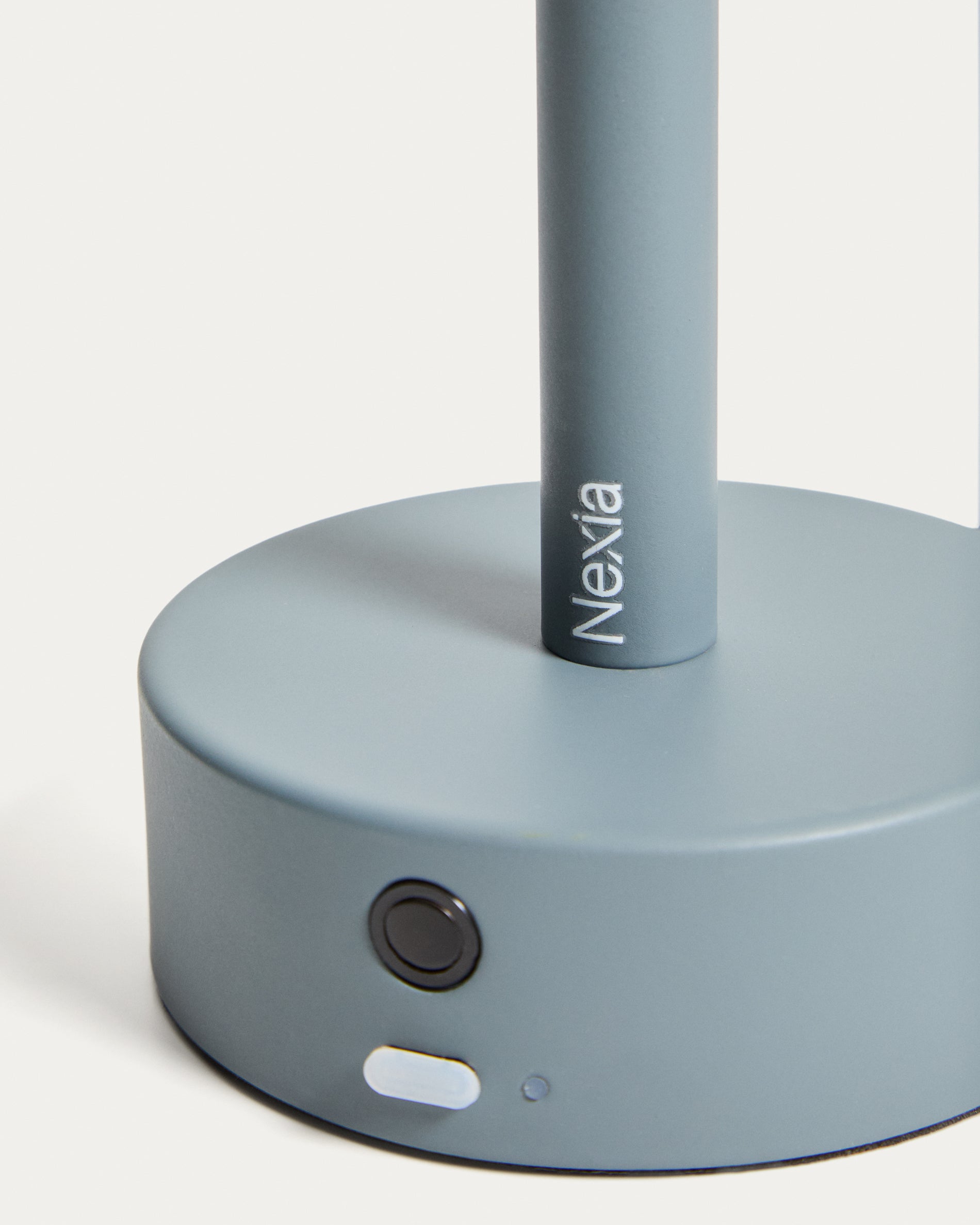 Bow blue aluminium portable table lamp - Detail