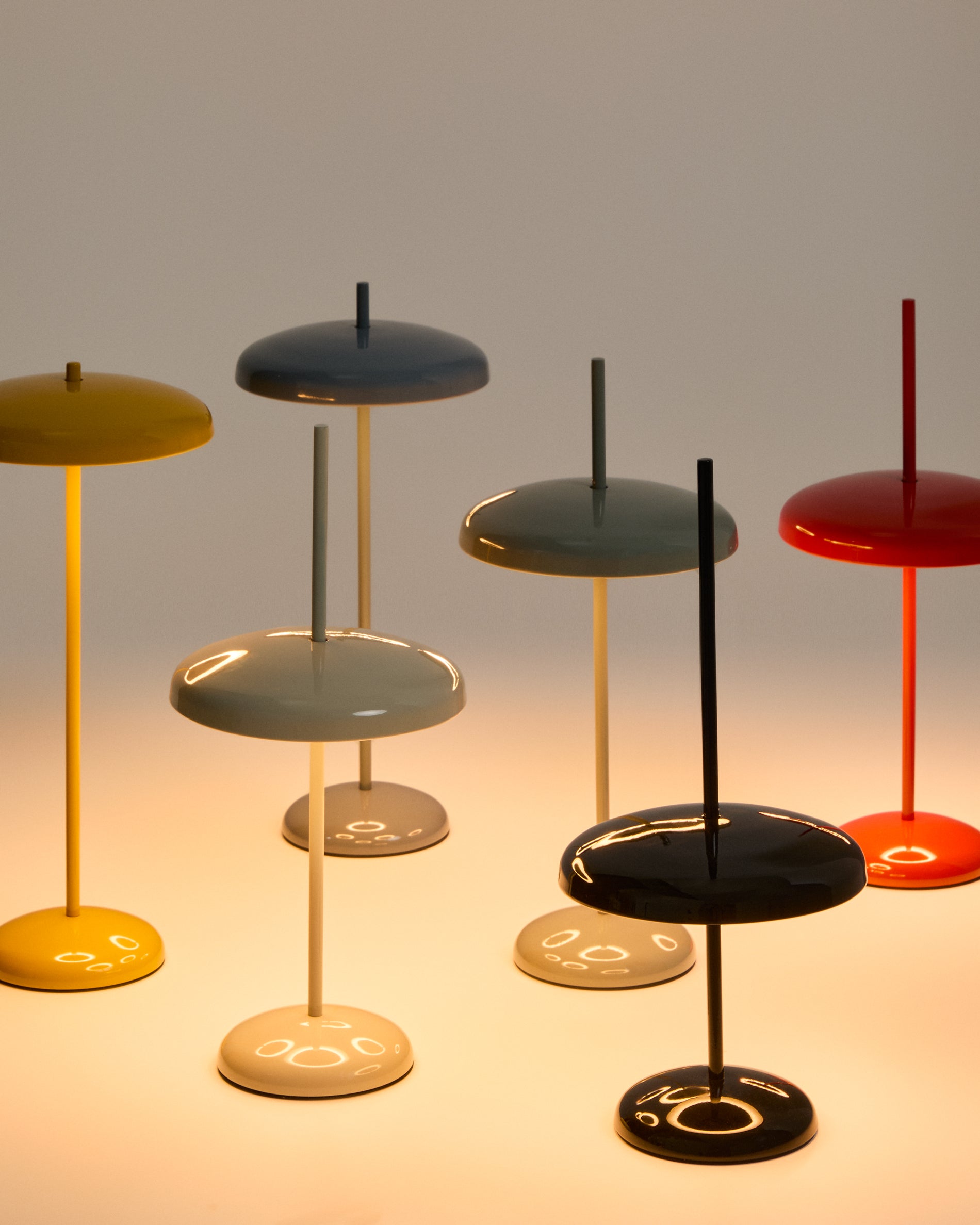 Porte light grey aluminium portable table lamp - Product View