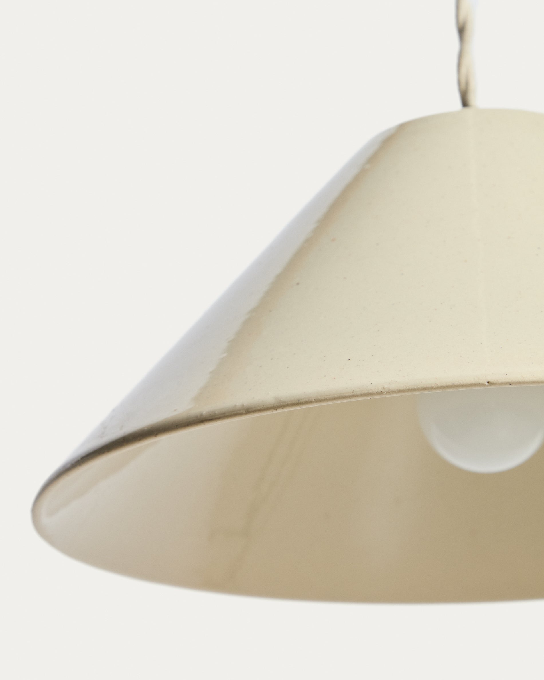 Ceren beige ceramic ceiling lamp - Detail