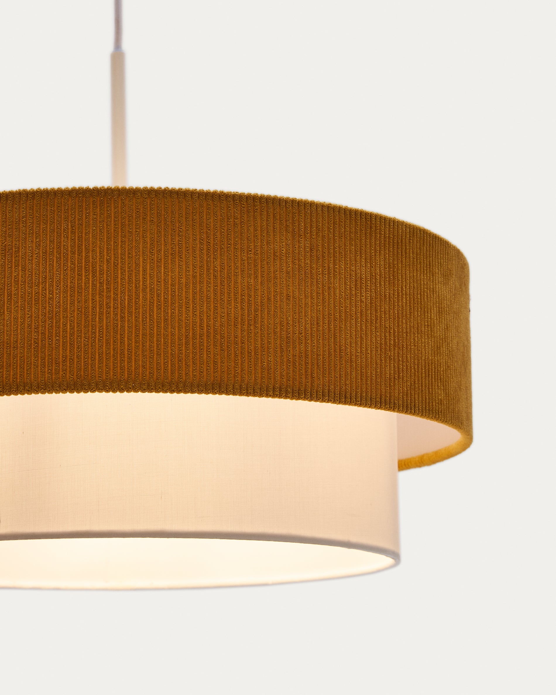 Bianella ceiling lamp in cotton and mustard corduroy, Ø 40 cm - Detail
