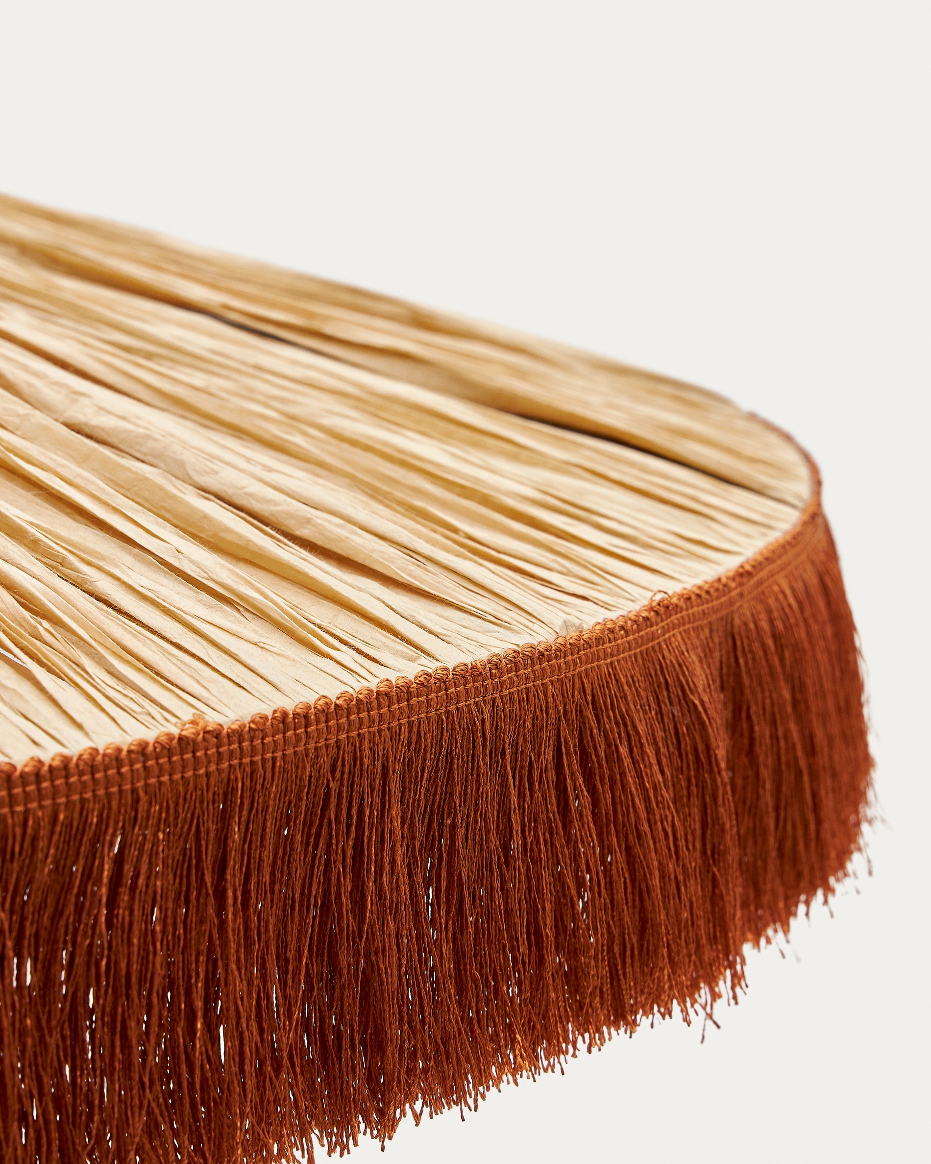 Pollensa ceiling lamp in natural raffia and terracotta fringes, Ø 75 cm - Detail
