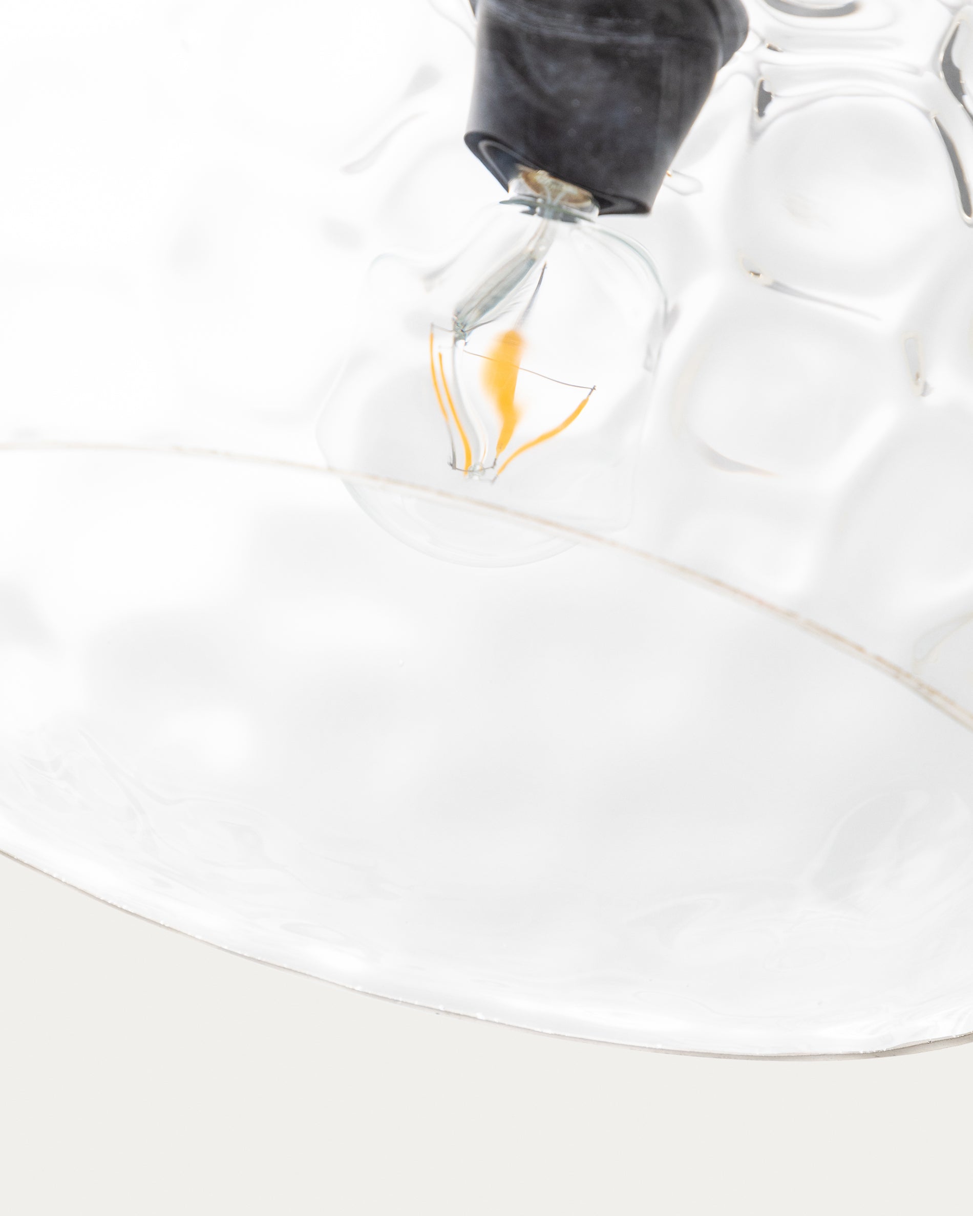 Balma transparent glass ceiling lamp, Ø 40 cm - Detail