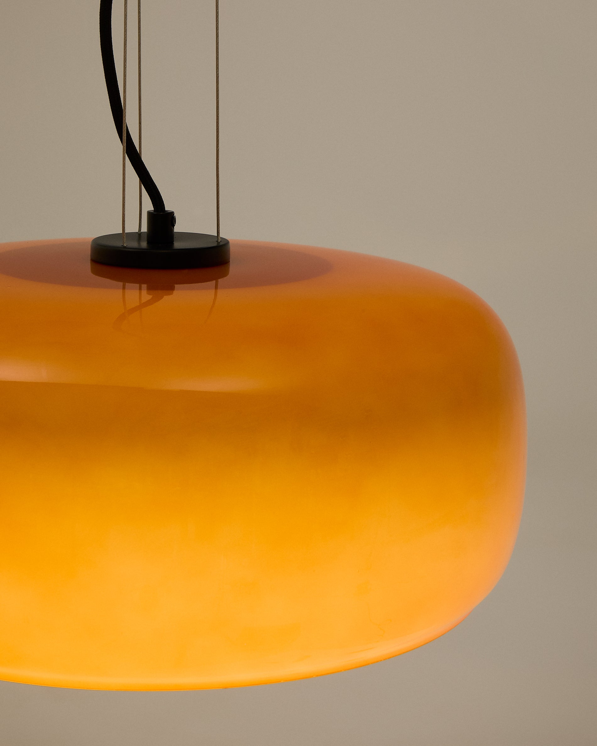 Reig orange glass ceiling lamp, Ø 38 cm - Detail
