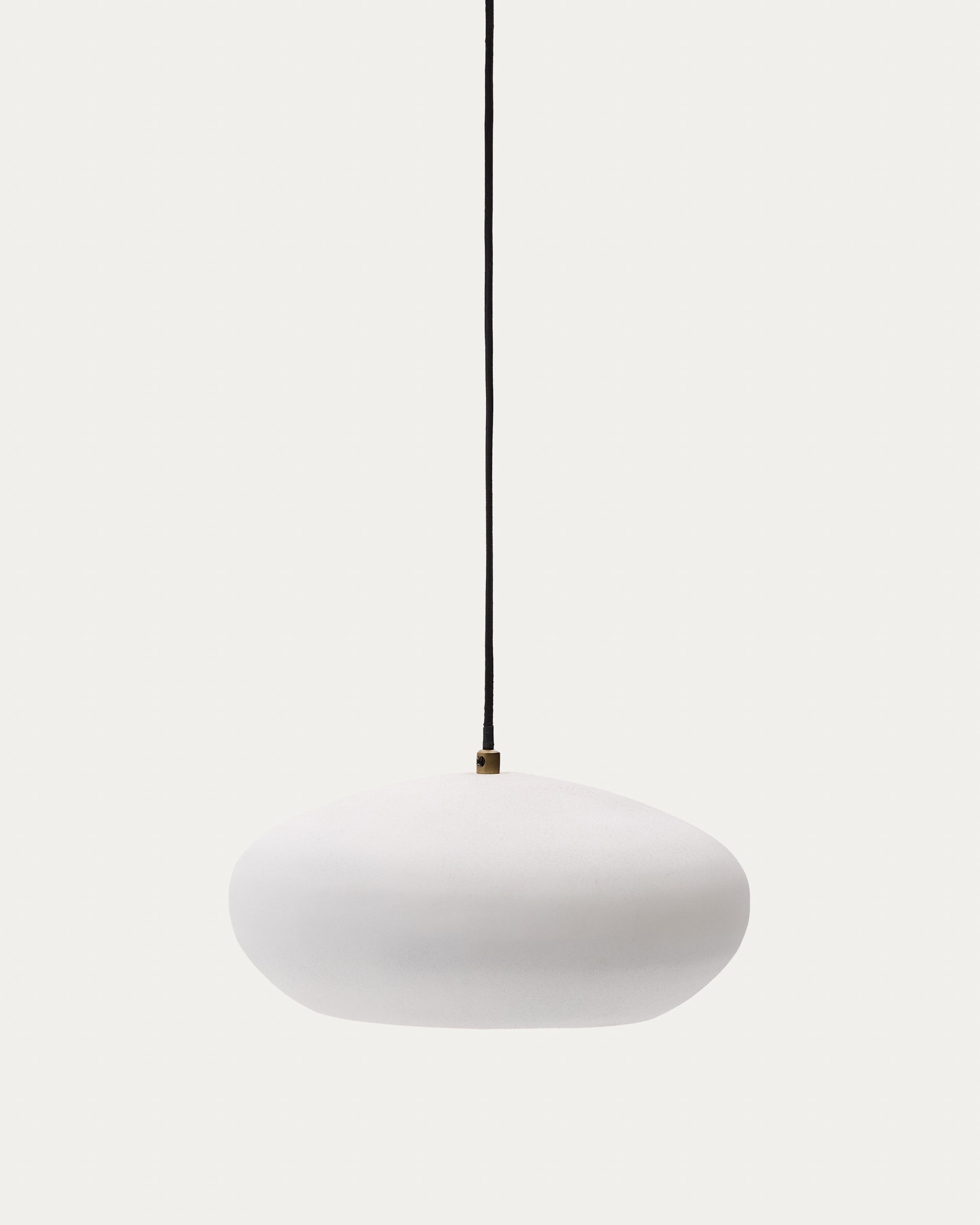 Inda metal ceiling lamp in a white finish, Ø 30 cm - Product View
