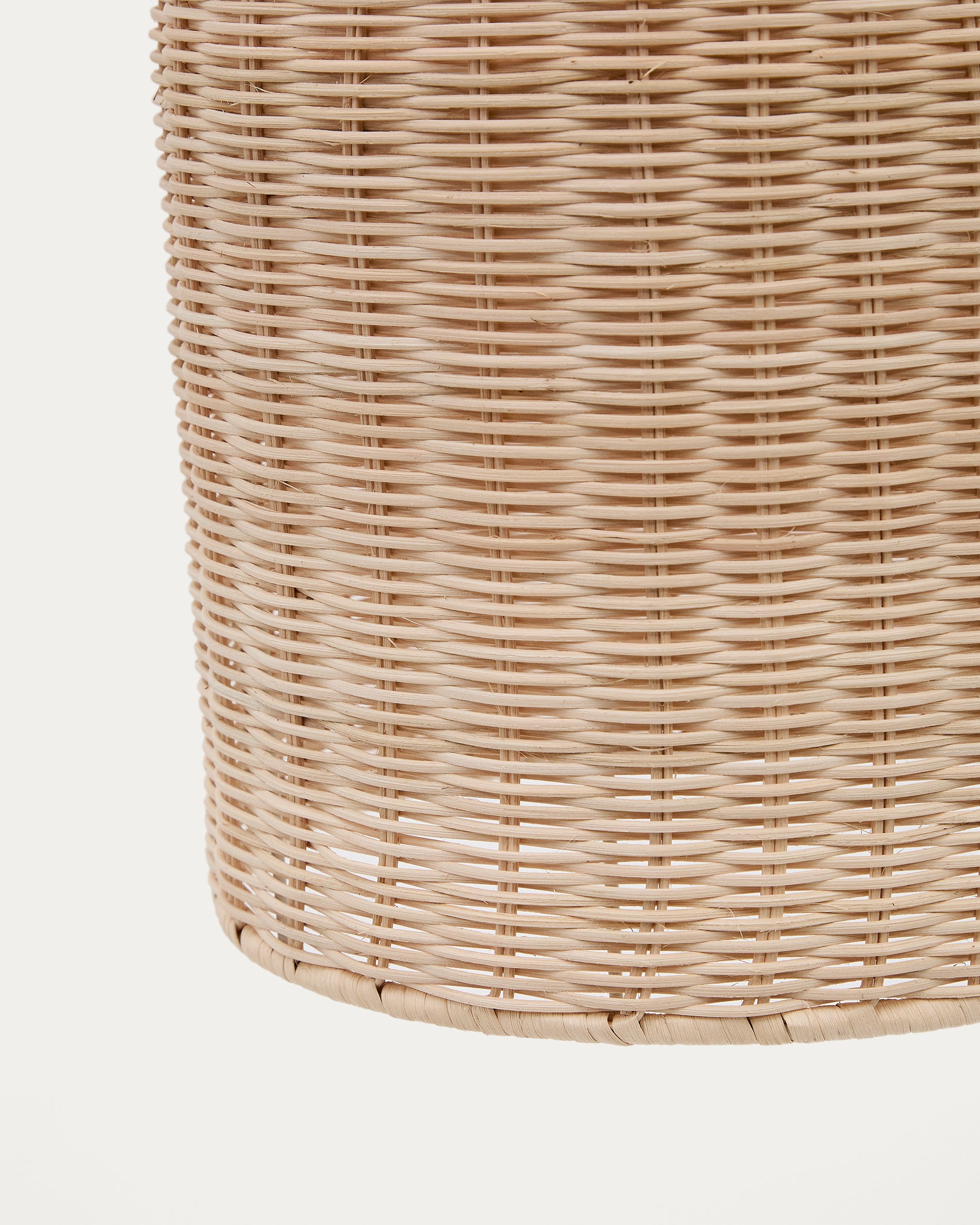 Druciana rattan ceiling lamp shade in a natural finish, Ø 25 cm - Detail