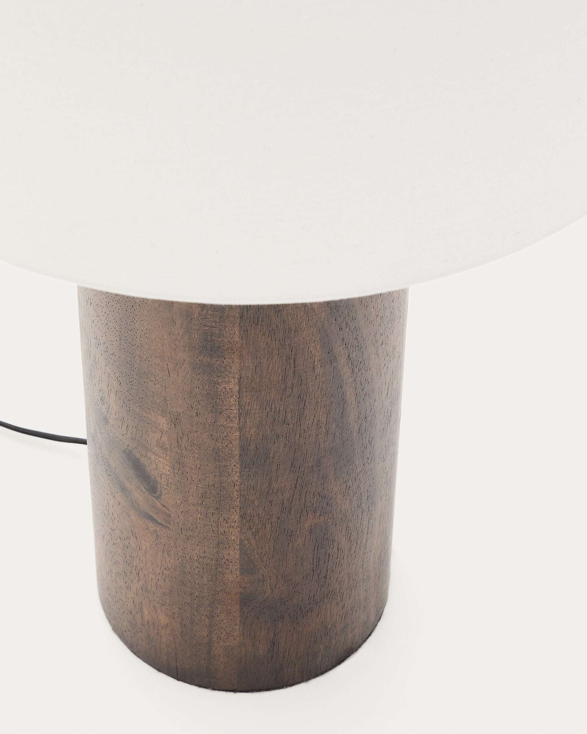 Marga floor lamp made from solid rubber wood with dark finish - Detail