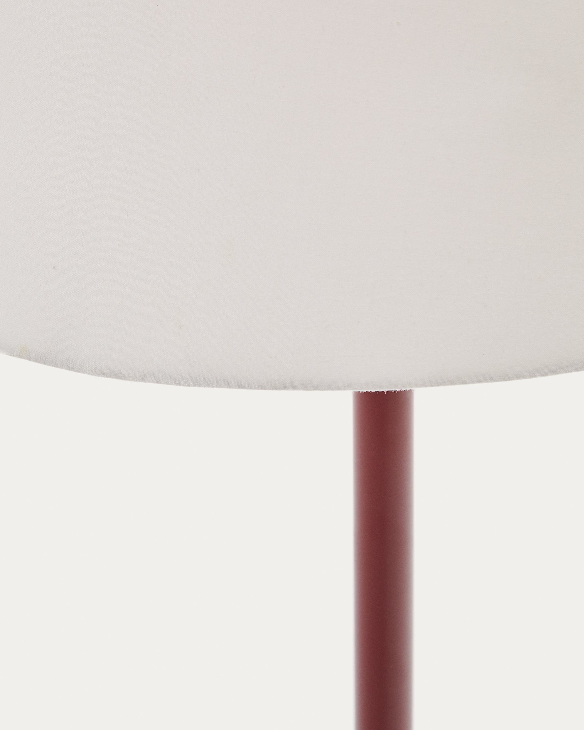 Navat floor lamp with a metal base in a terracotta painted finish - Detail