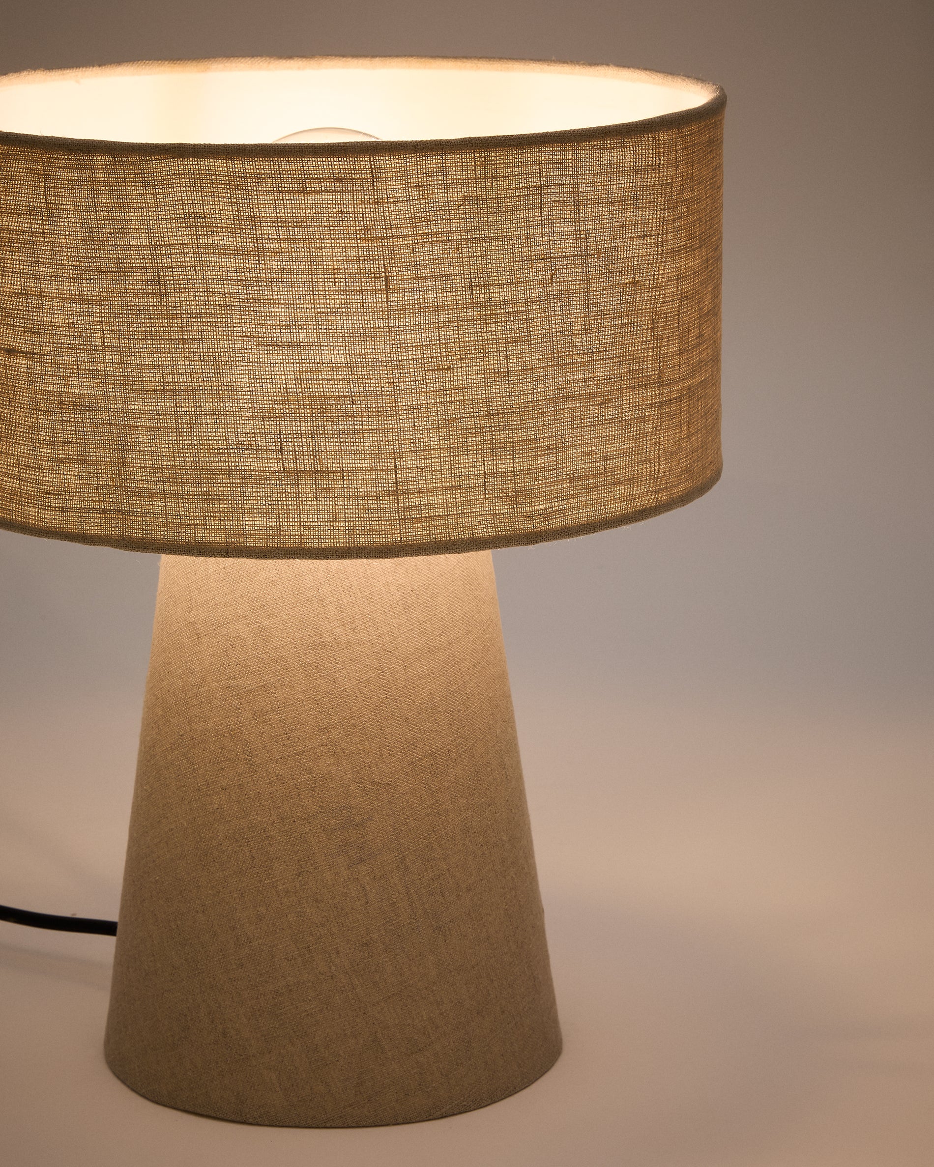 Algaida table lamp in grey fabric - Detail