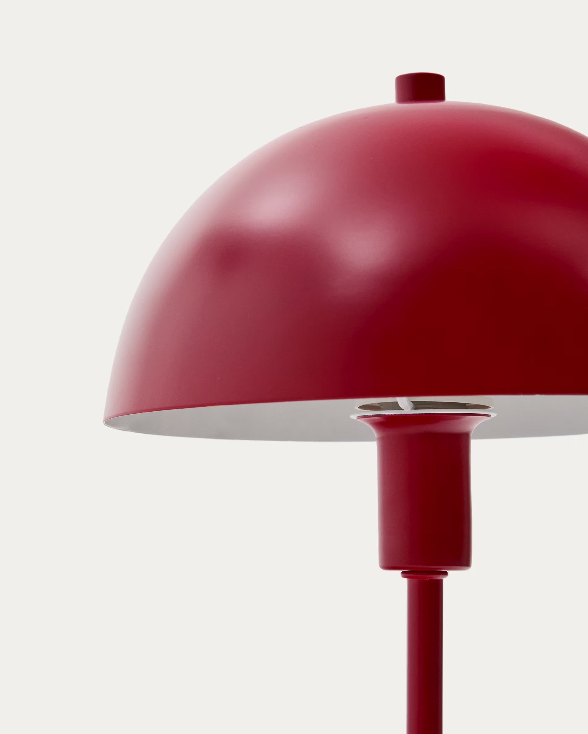 Oronja metal table lamp in red painted design.