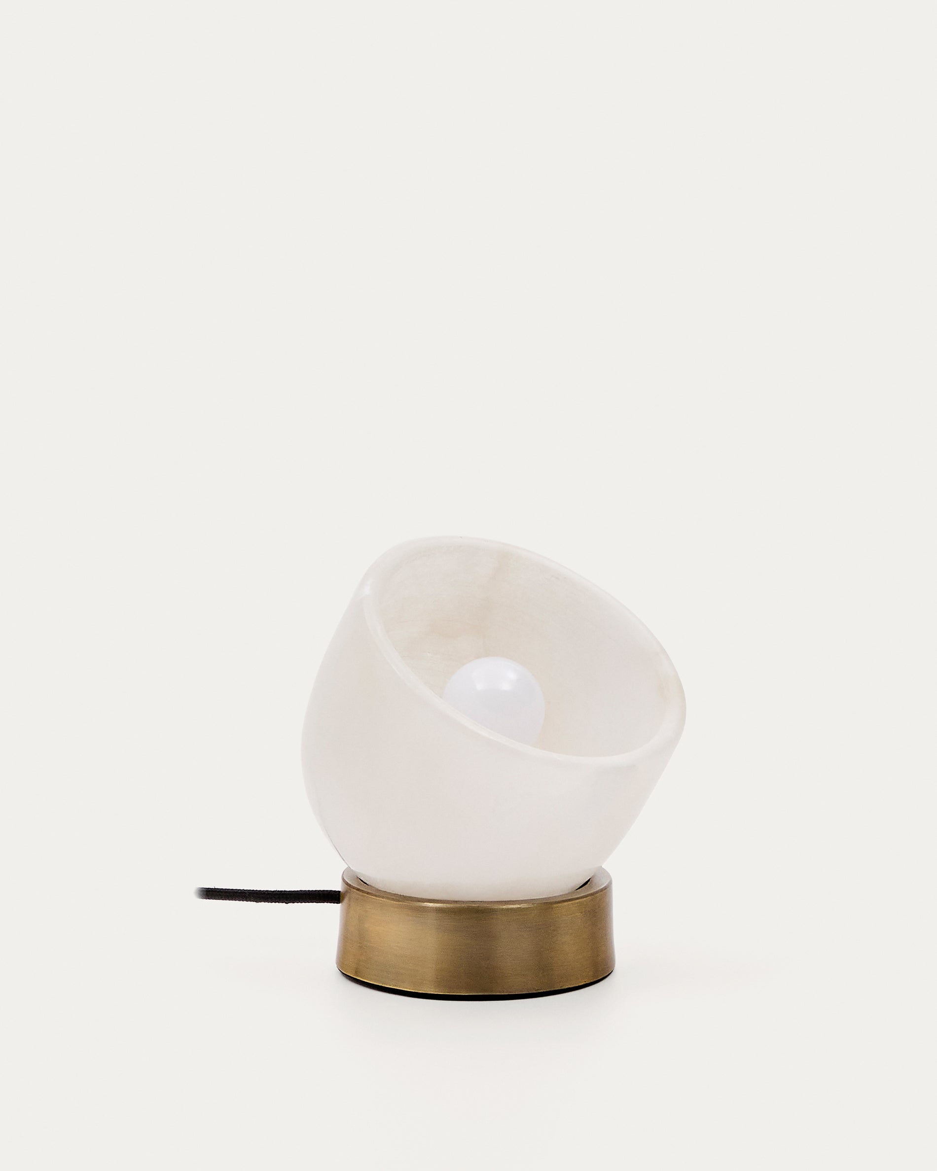 Shenli table lamp in alabaster and metal with a brass finish - Product View
