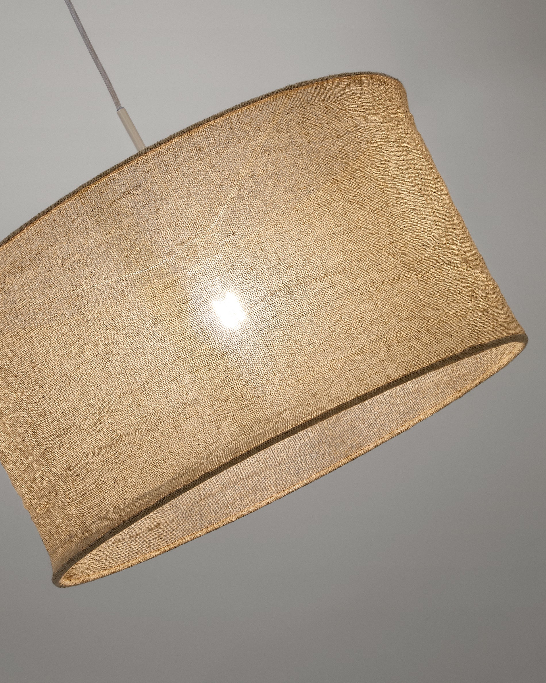 Mariela linen ceiling lamp shade in a beige finish Ø 50 x 30 cm - Detail