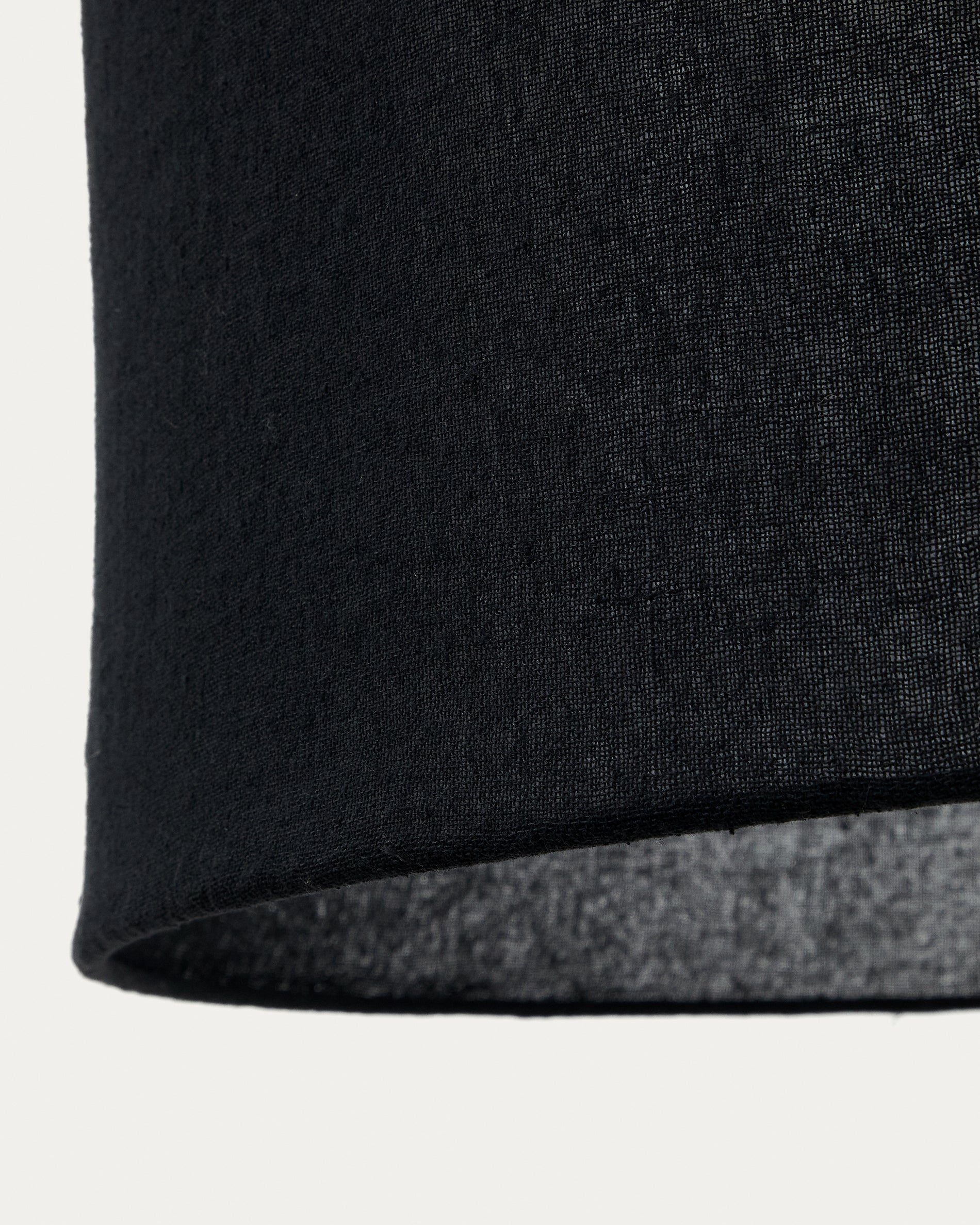 Mariela linen ceiling lamp shade in a black finish Ø 80 x 40 cm - Detail